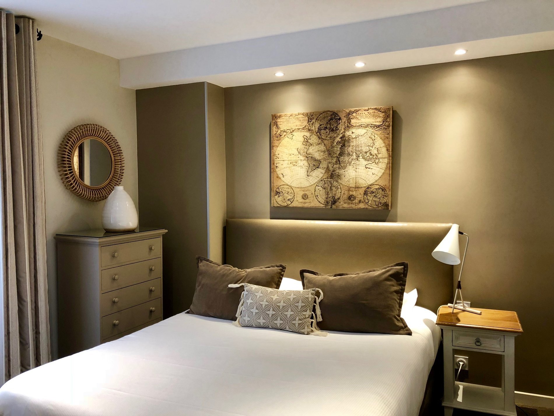 5165c698-80c1-4ddf-b29c-a45571b51f7d