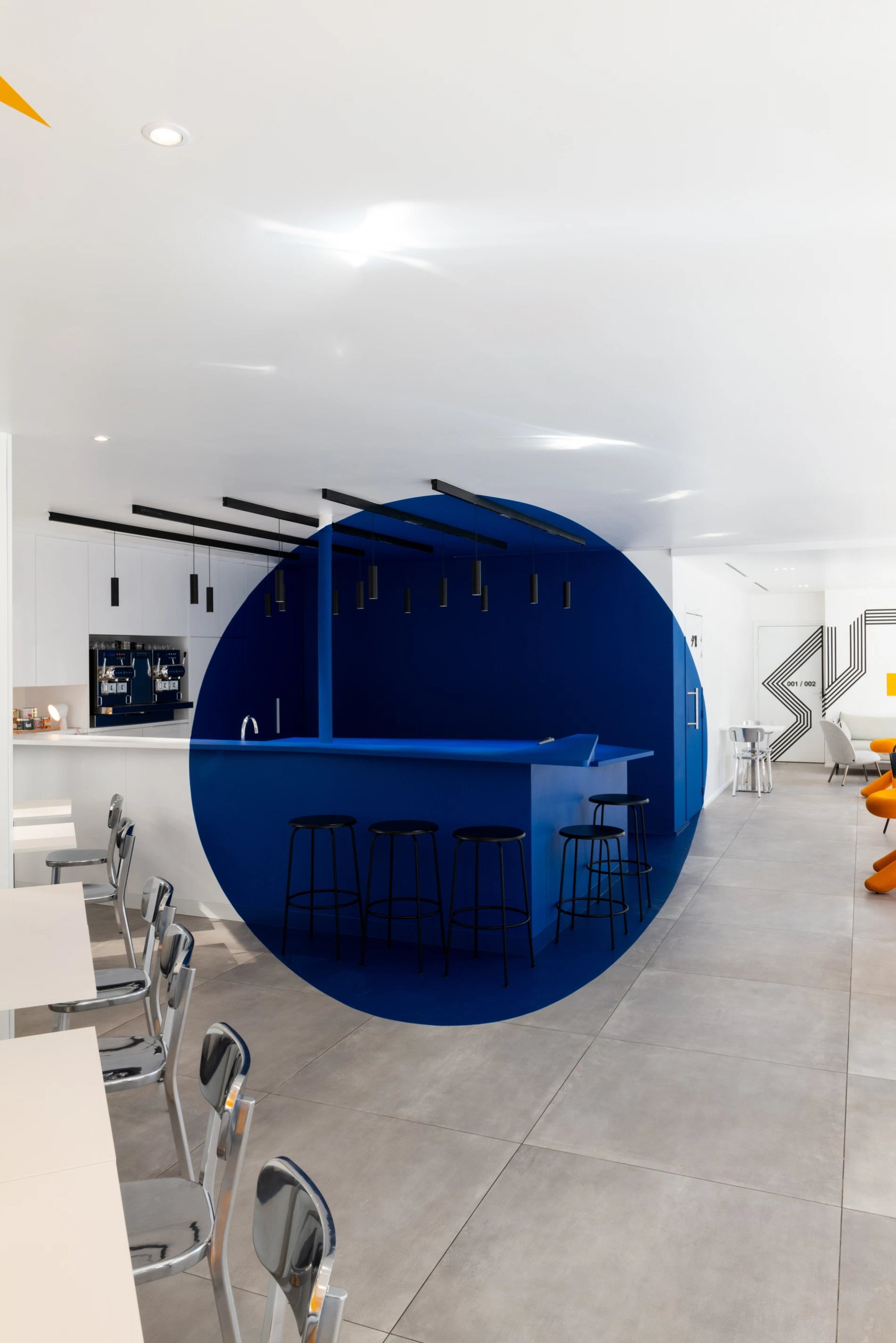 51c397a9-3bd8-46dc-be1c-72a59618ec71