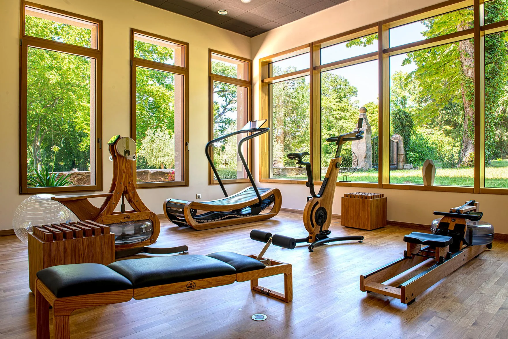 53a3941a-5f7c-4b6e-a3a2-a04e0c8e1183