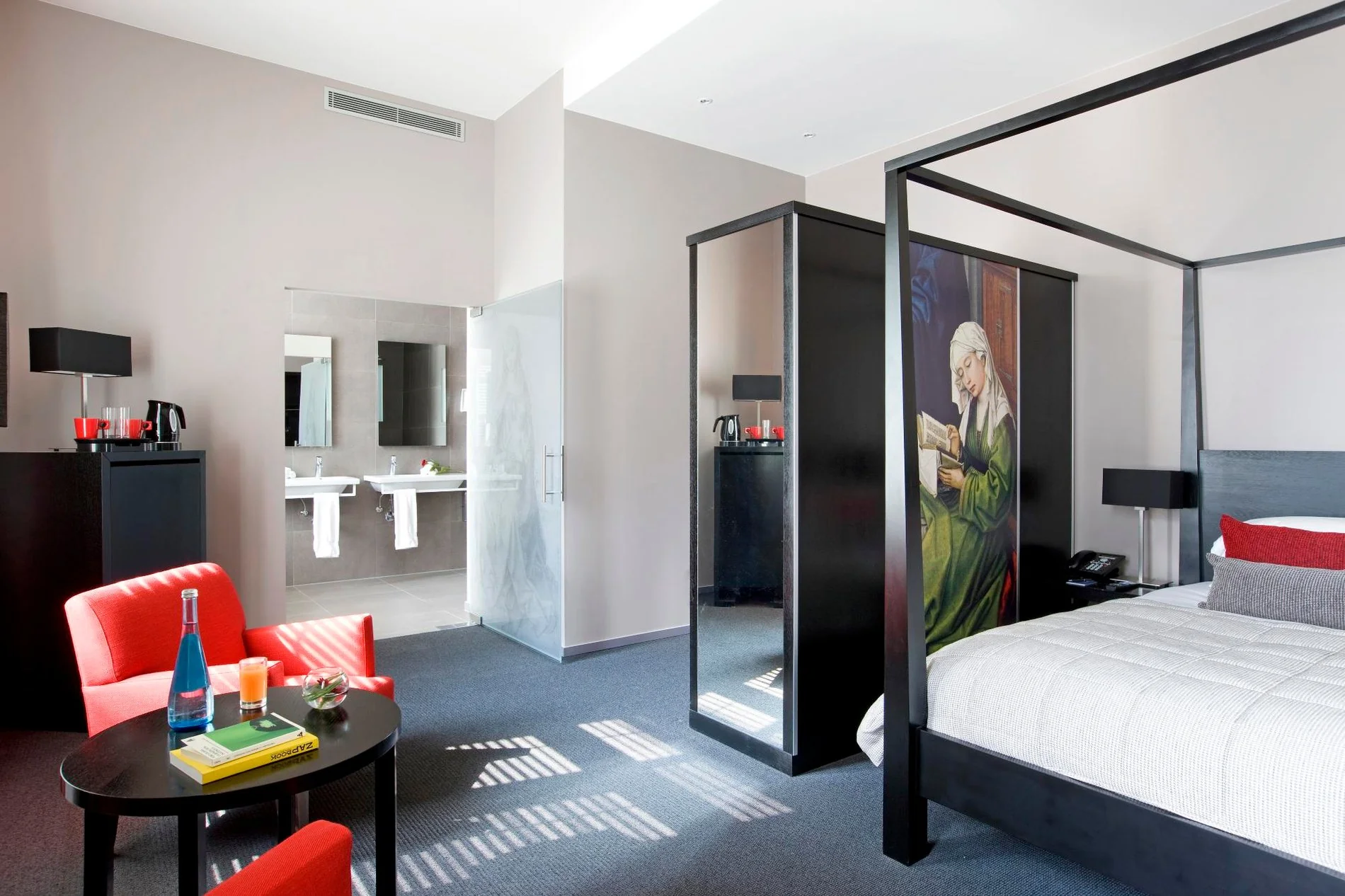 Chambre Charming, chambre confort, hôtel historique, chambre avec salon, chambre avec bureau, chambre contemporaine