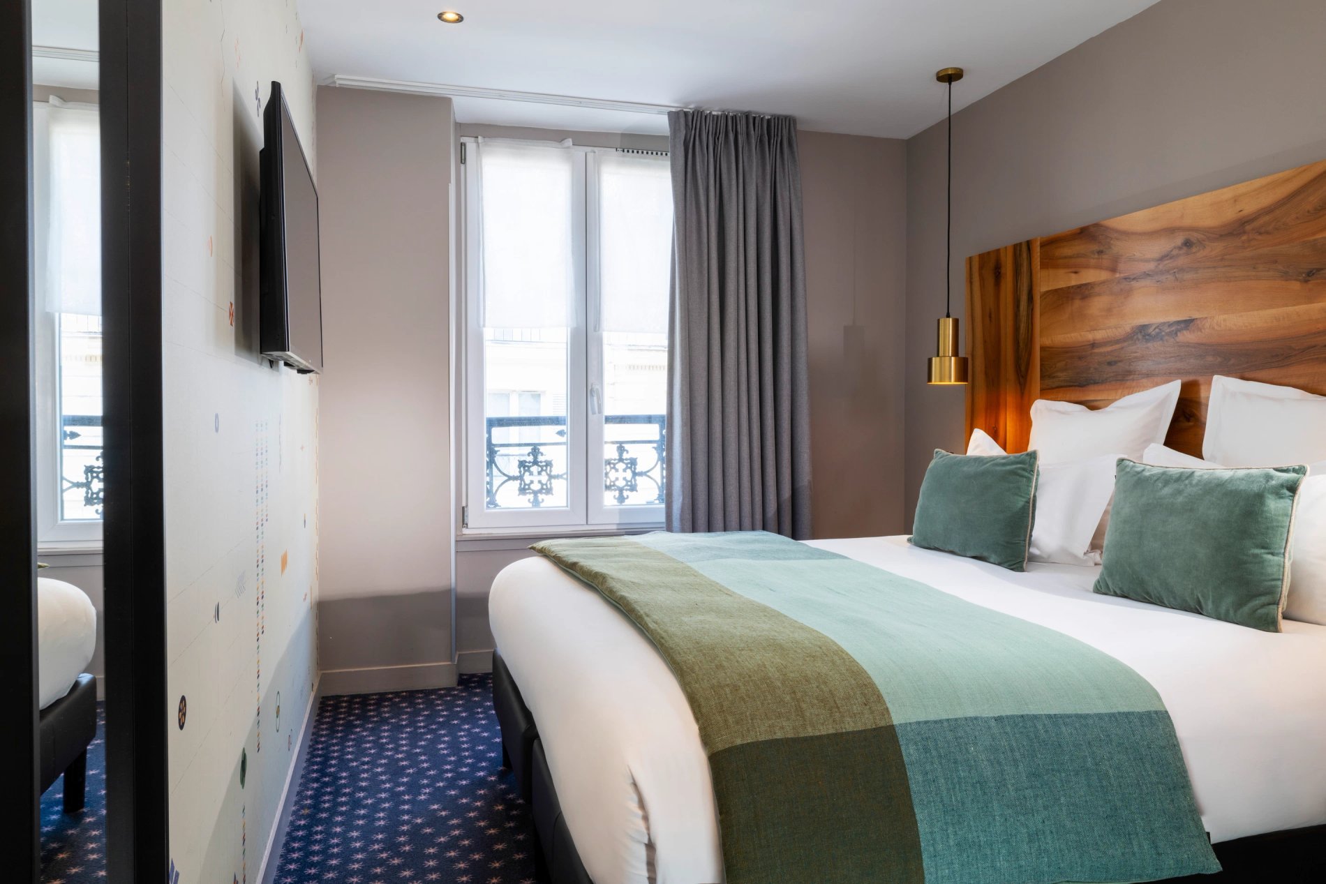 Hôtel Maxim Folies Chambre Supérieure TV