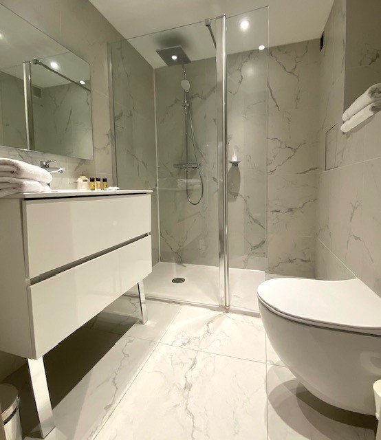 Hôtel Cannes Centre Univers, 