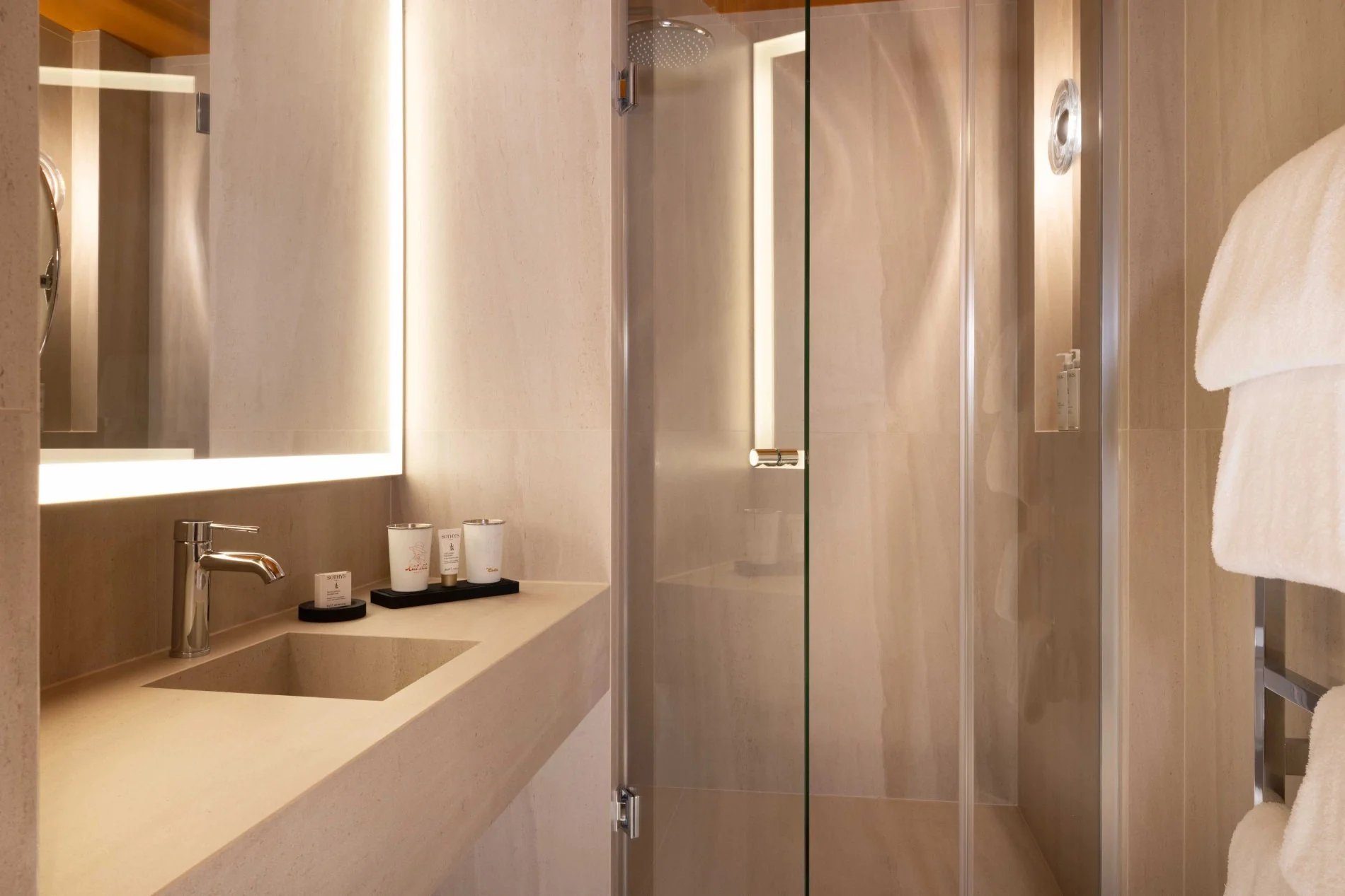 55df8d47-049d-42b6-88ac-26760c227b42