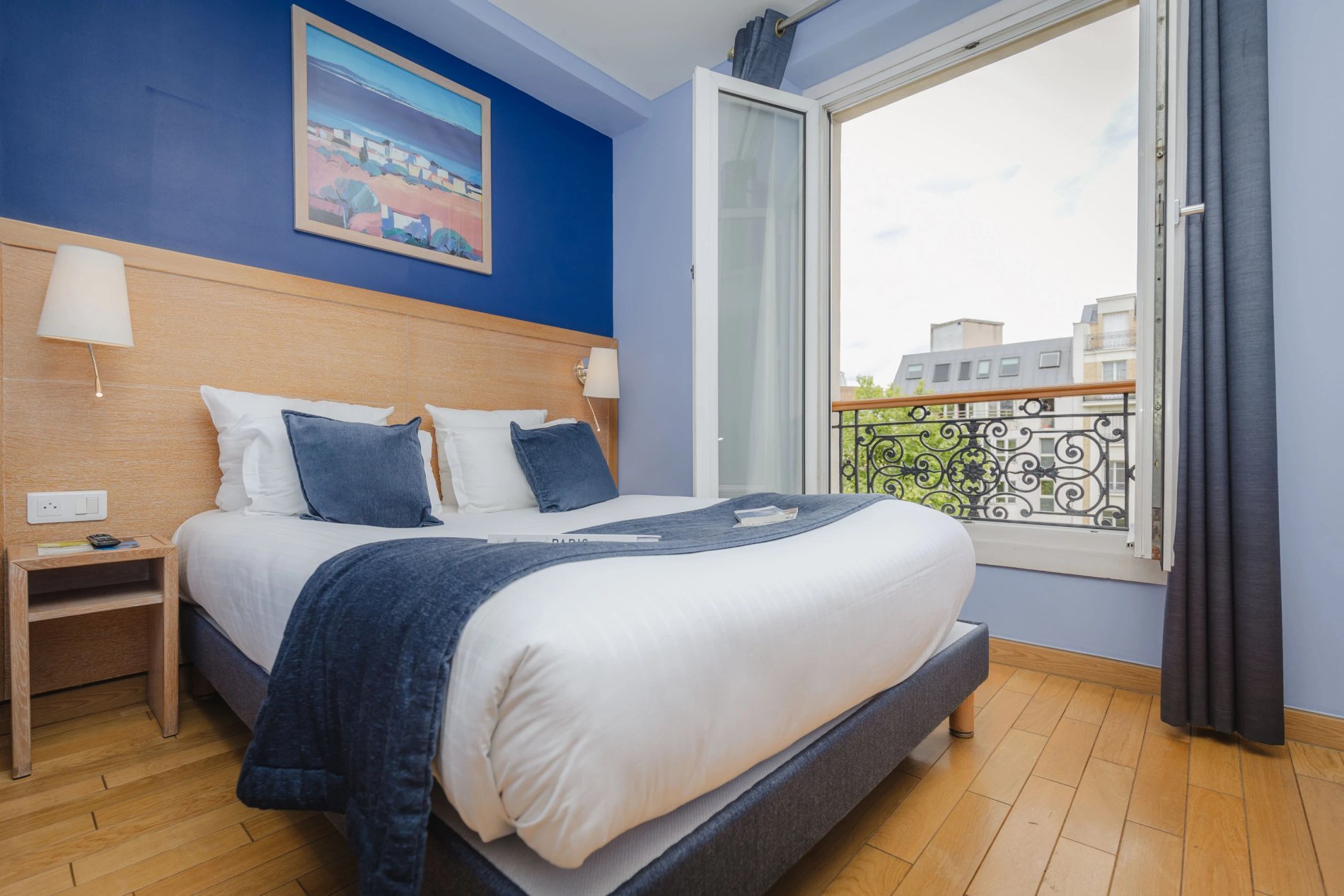 55f64040-5612-4bcf-b89a-716dc1e67d35