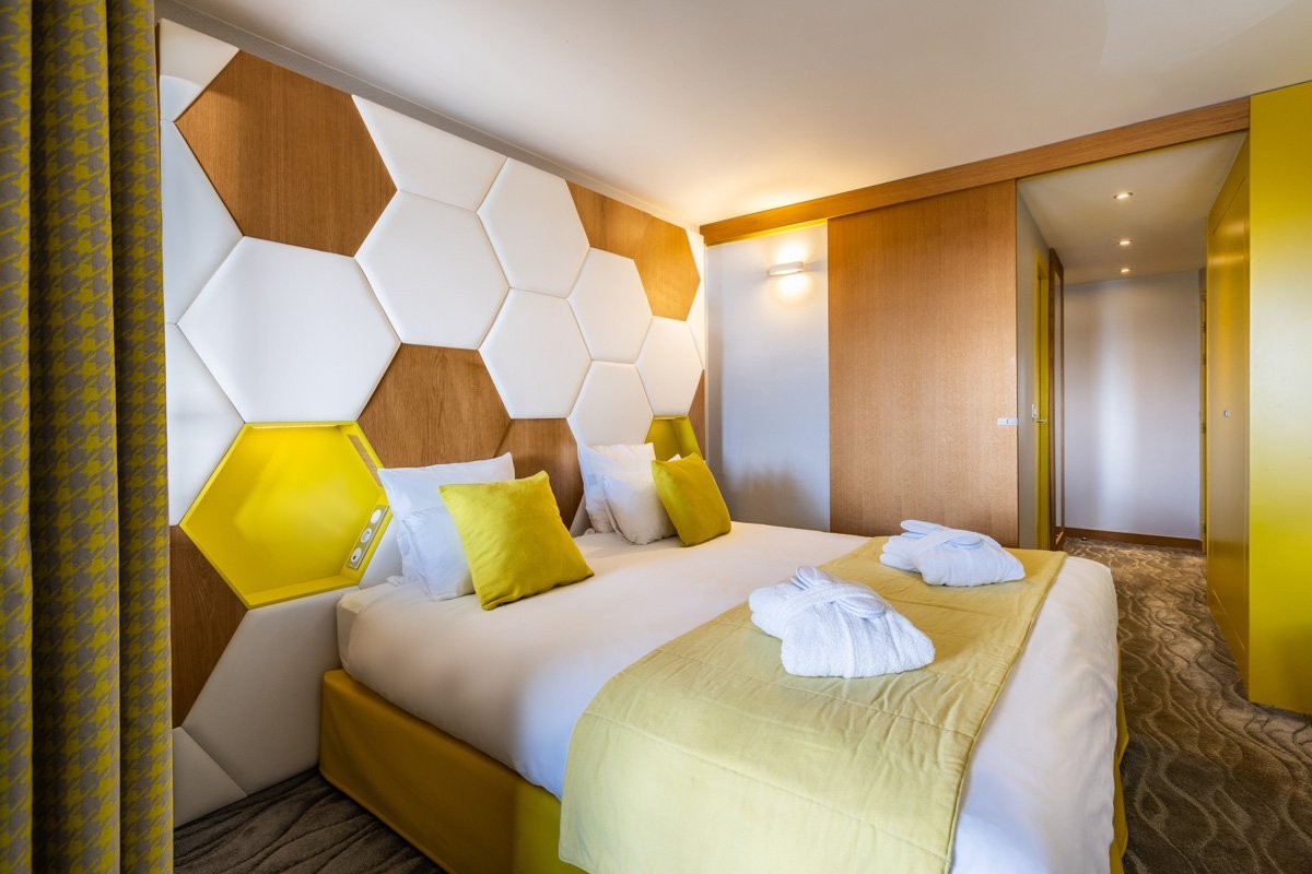 57aaf697-6c3c-4759-bfa5-c75e955d5c70