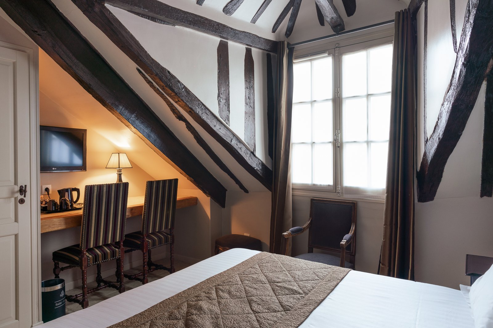 Deluxe Room - Hôtel Saint-Louis Marais - Boutique Hotel Paris Marais