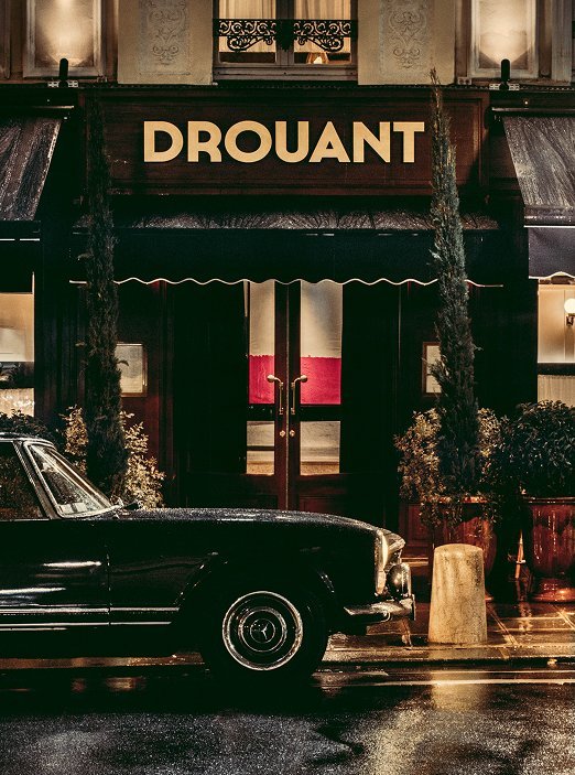 Fassade des Restaurants Drouant, Heimat des Prix Goncourt und Prix Renaudot, Place Gaillon, Paris