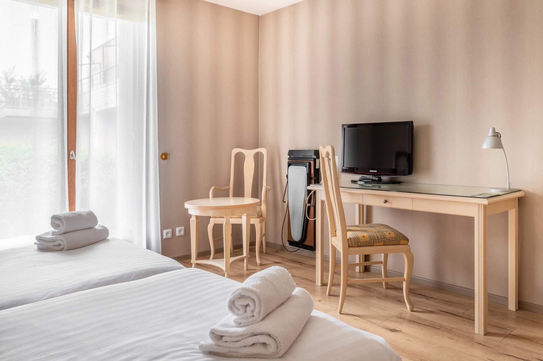 58d45ac7-4422-40e0-a3f6-e63ec81db5a0