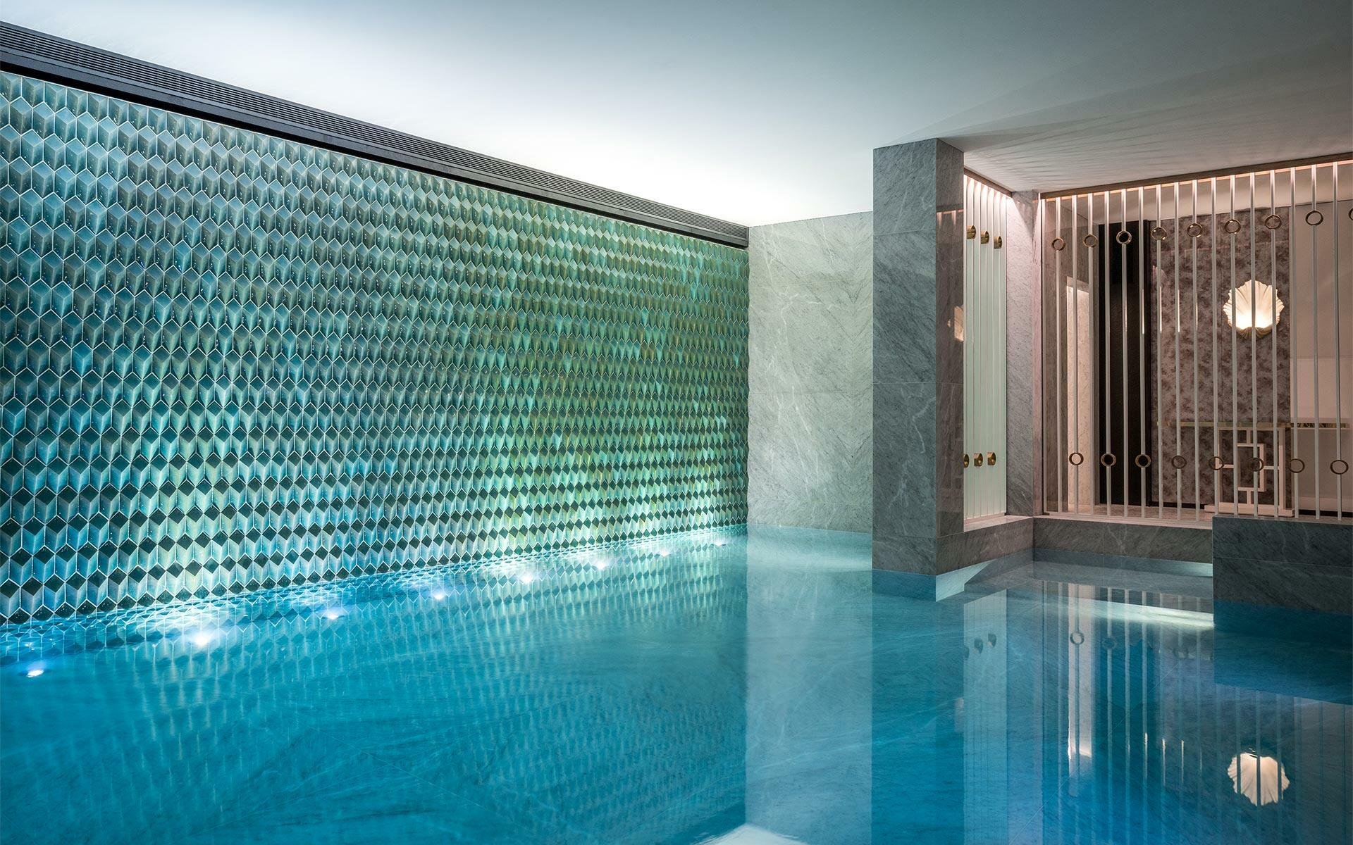MAH Le Monumental Palace | Luxury hotel with pool in Porto