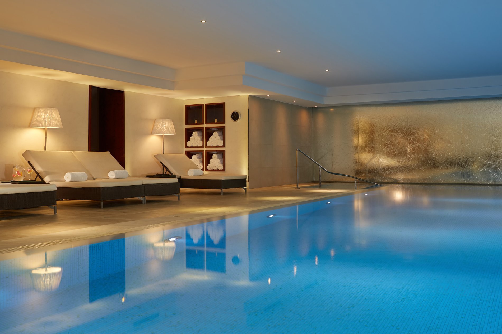 Majestic Hotel-Spa | Luxury pool Paris