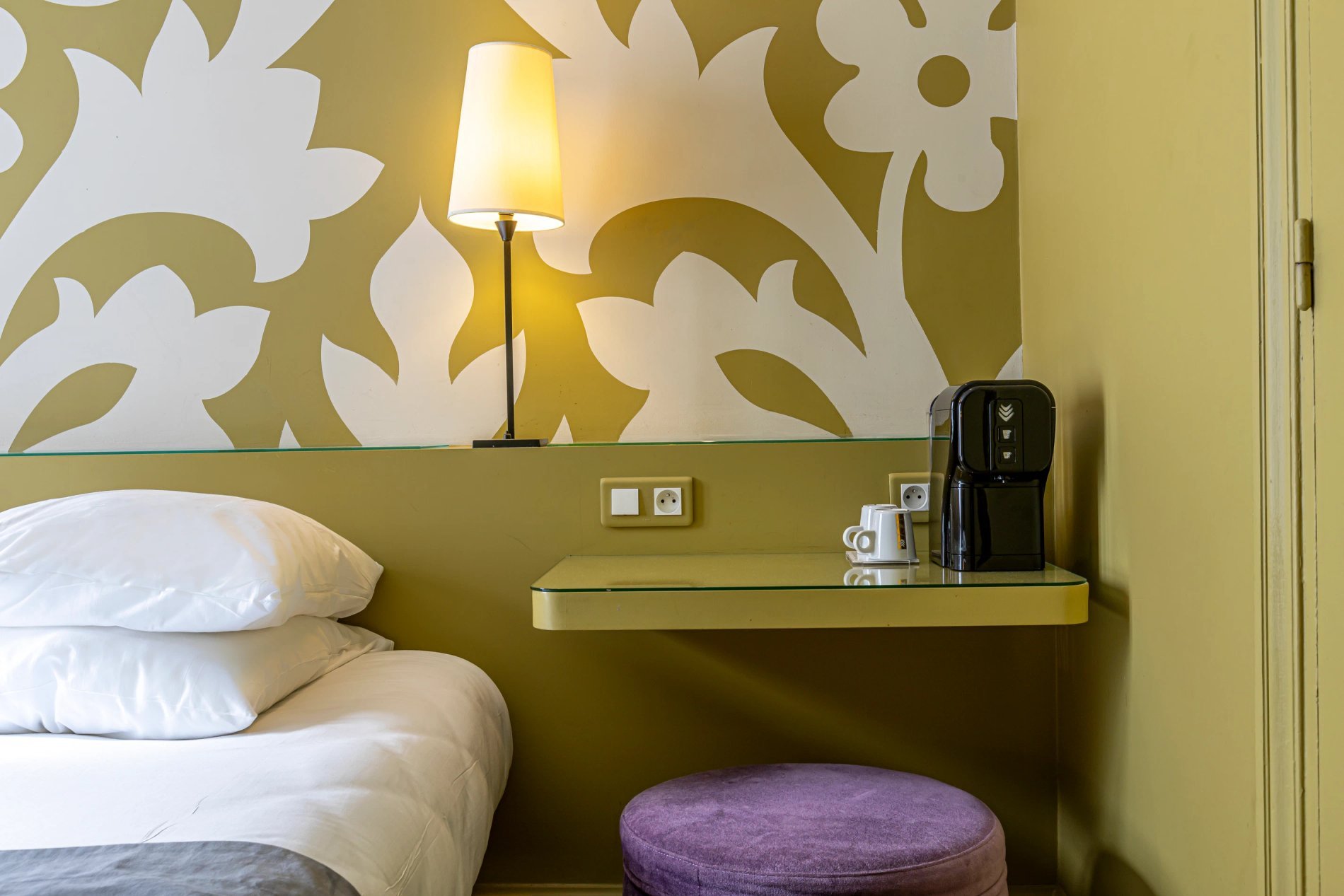 Gardette Park Hotel | Classic double with street view