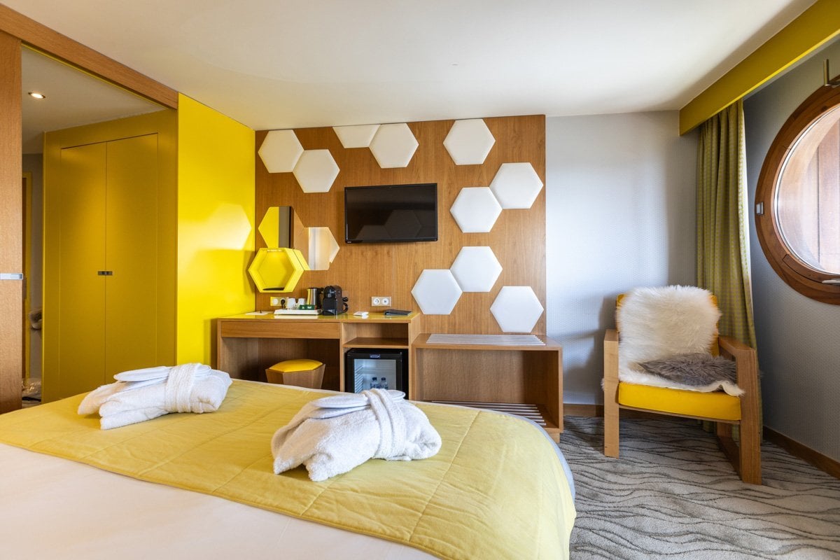 5ad478a2-20f5-49a3-a02c-d3e0366d6306