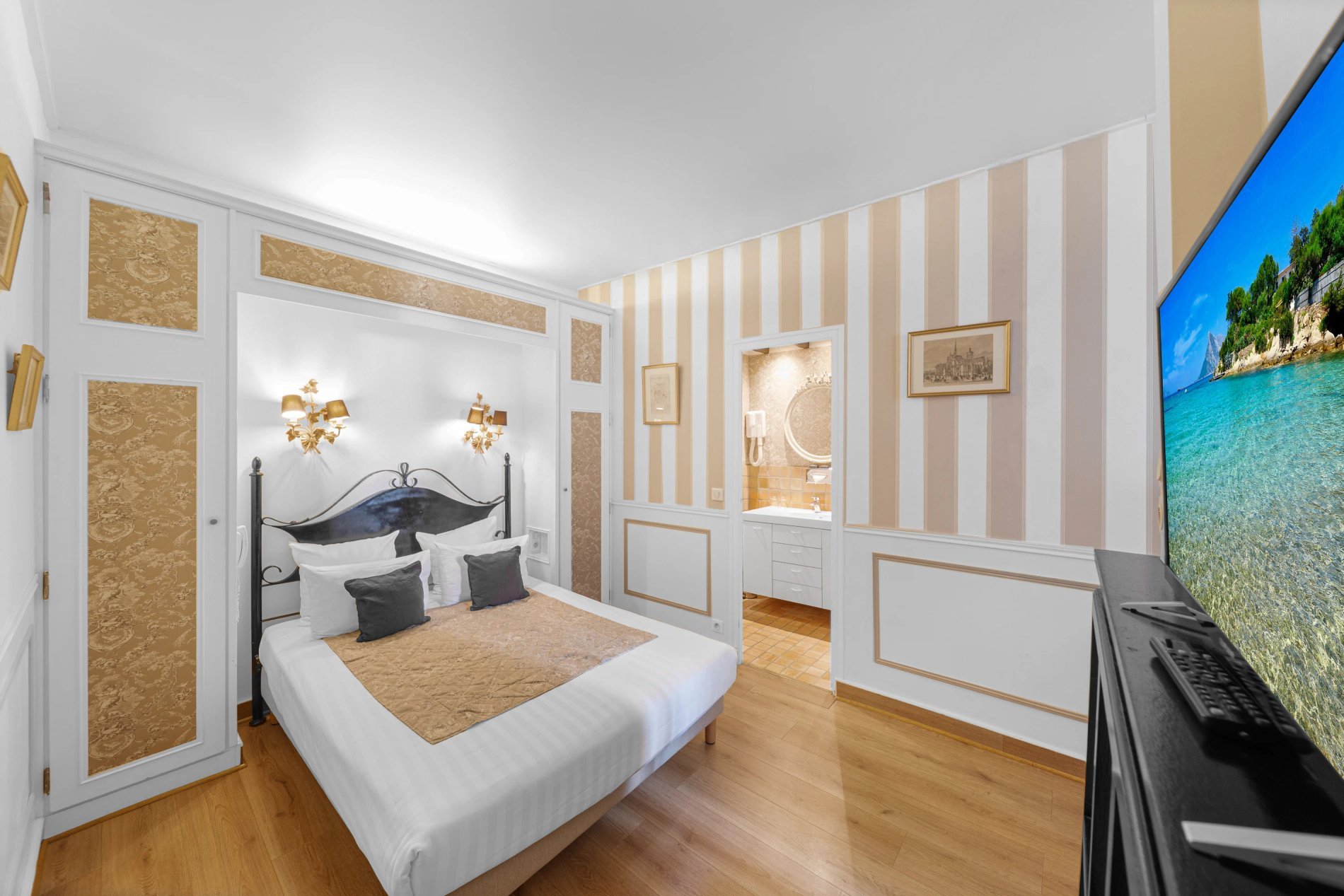 5ae3b866-7672-4608-afe5-766227fad284