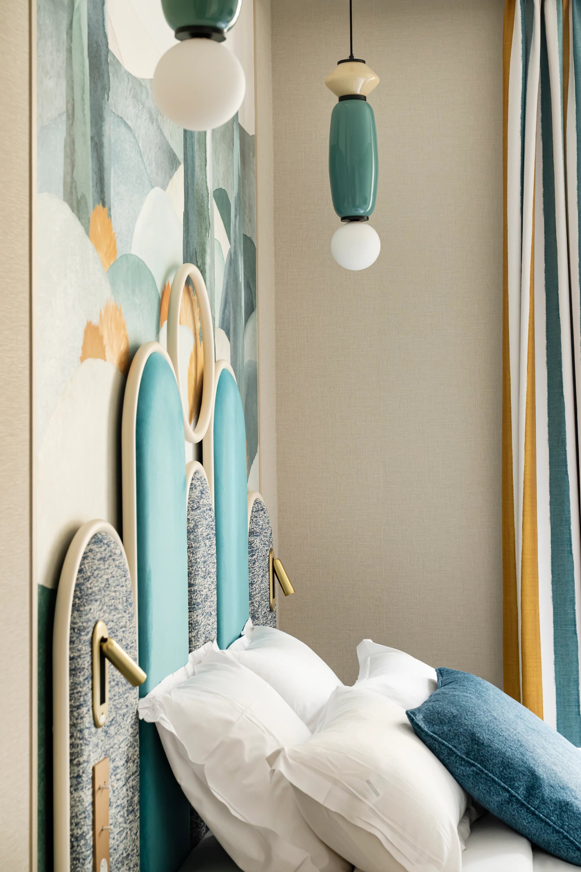 5af0b833-c65f-4fac-877c-729f83f7e20a