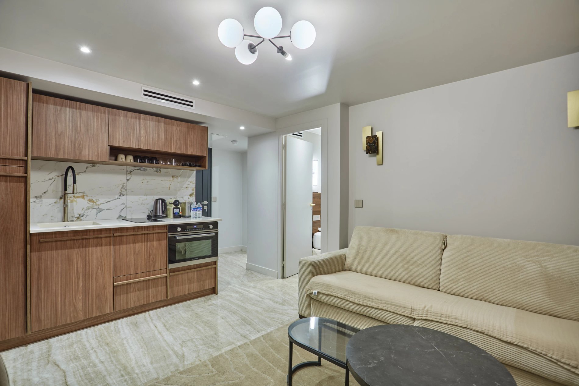 5bf3670b-76c7-4ac7-baed-199e64ffe27a