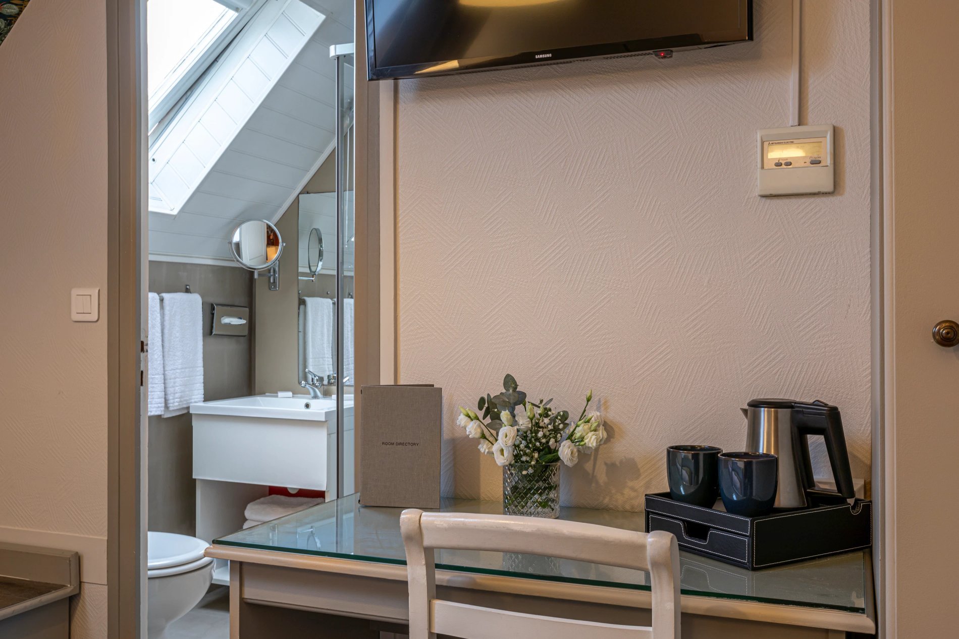 Splendid Hôtel | Chambre Double Bureau Salle de bain