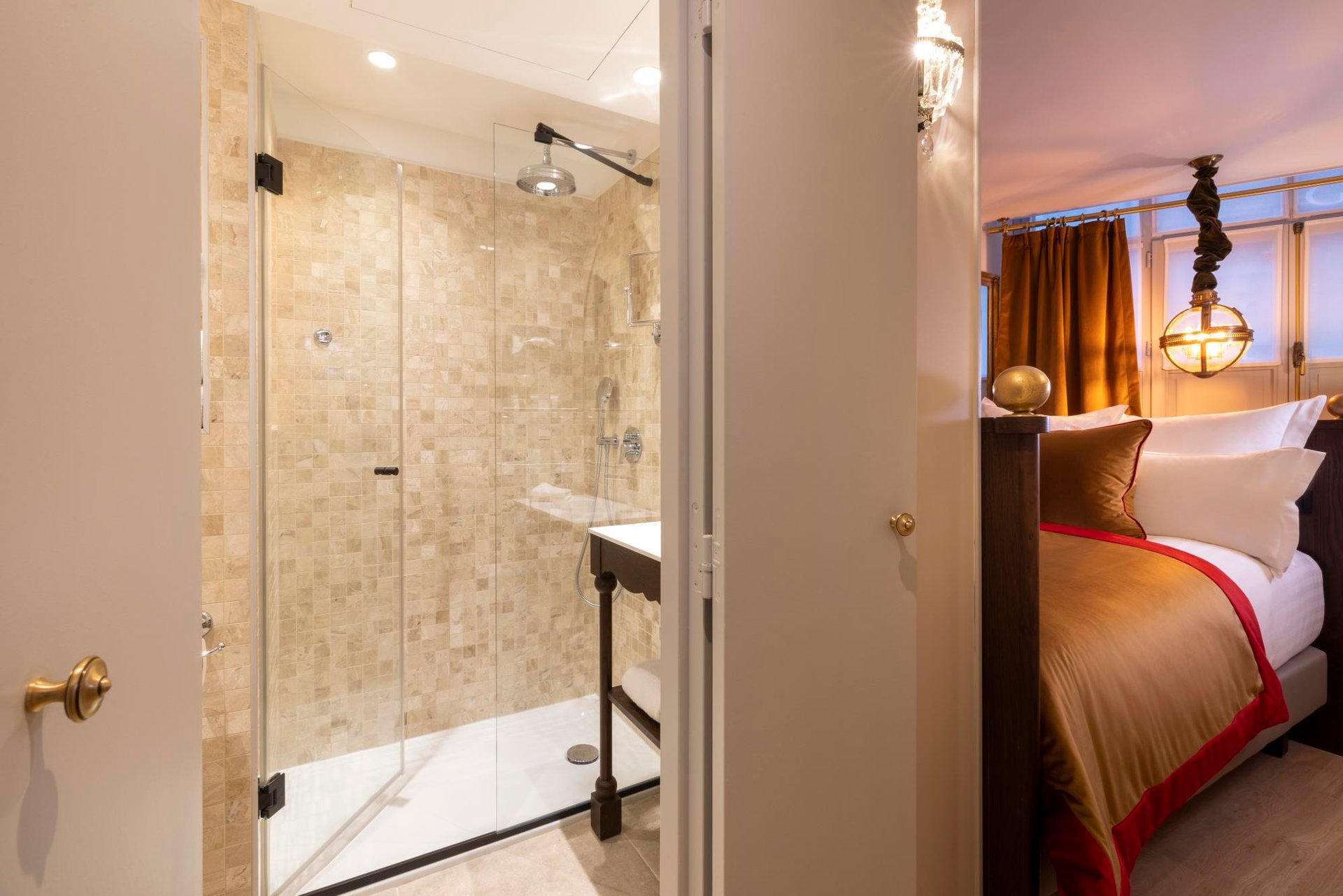 Maison Cardinal Furstemberg Airbnb Rent Appartment Bedroom Bathroom