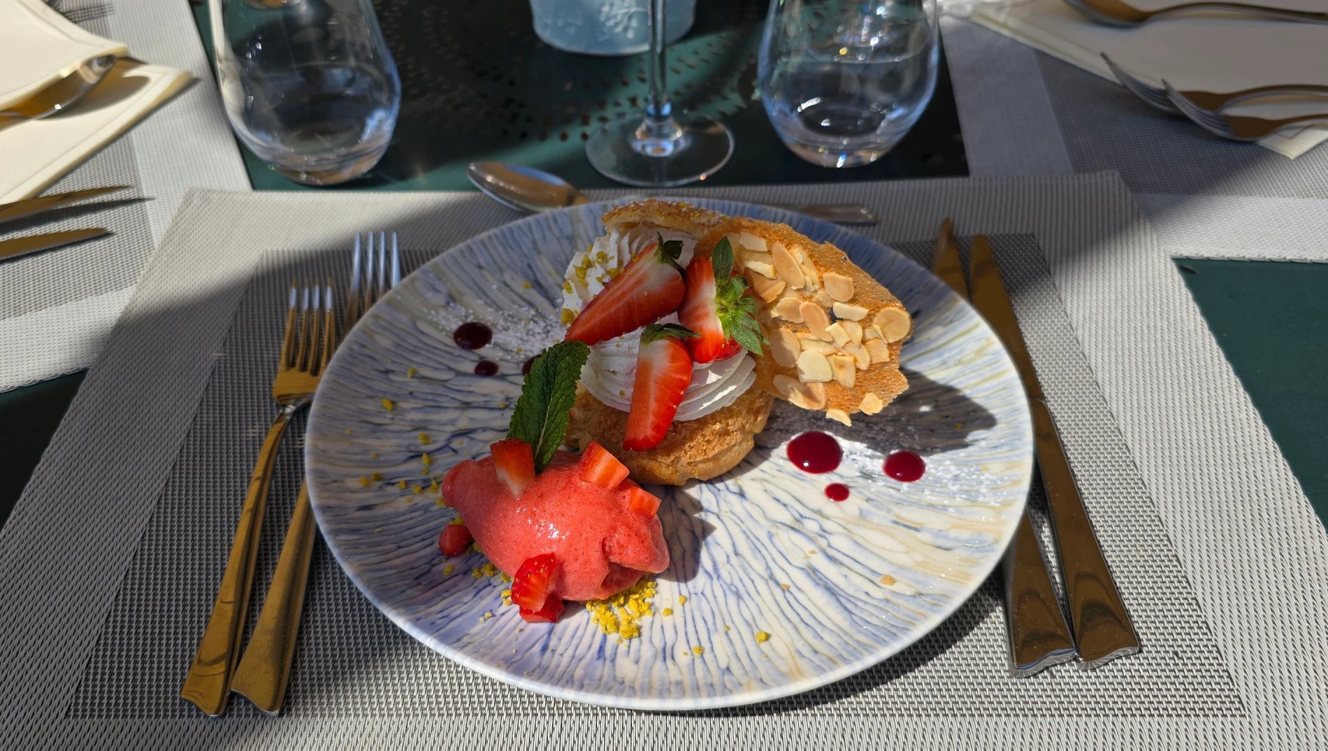 5d02646e-bdac-43b5-9b95-7001f5882c5b