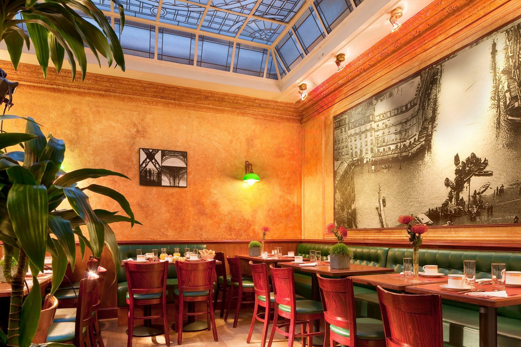 Salle petit déjeuner Hôtel