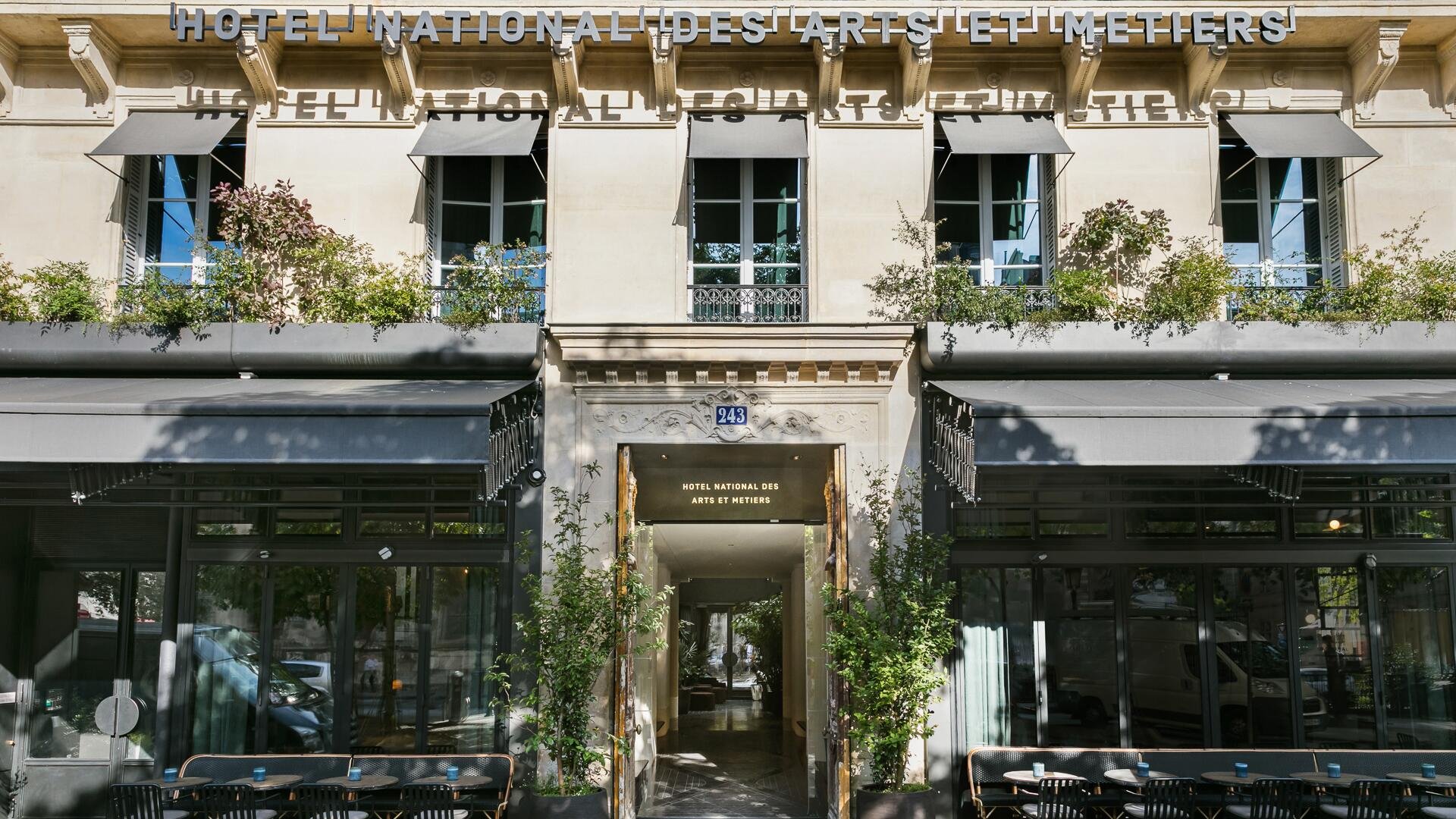 Hôtel National des Arts et Métiers | Week-end Lovers 4 star hotel Beaubourg
