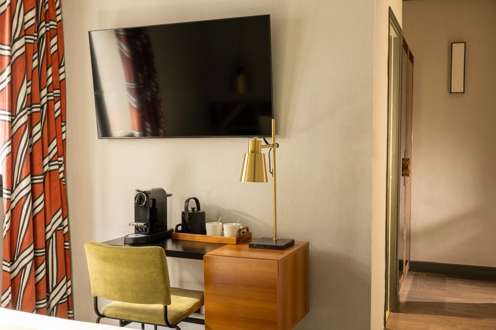 Hôtel Aoriste Chambre Supérieure Bureau