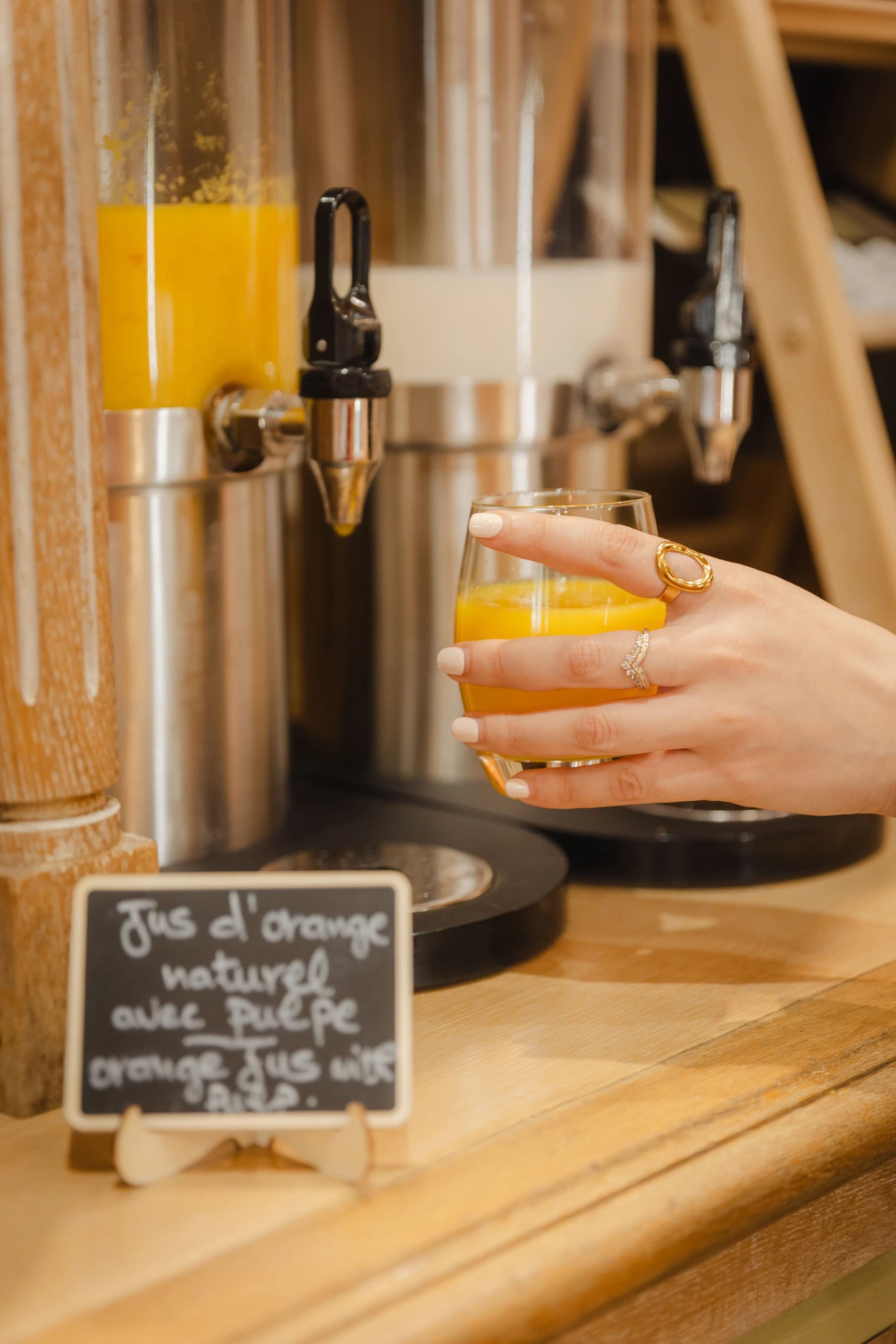 5f7fa2e7-dd33-46c0-b25d-52be8fd5f954