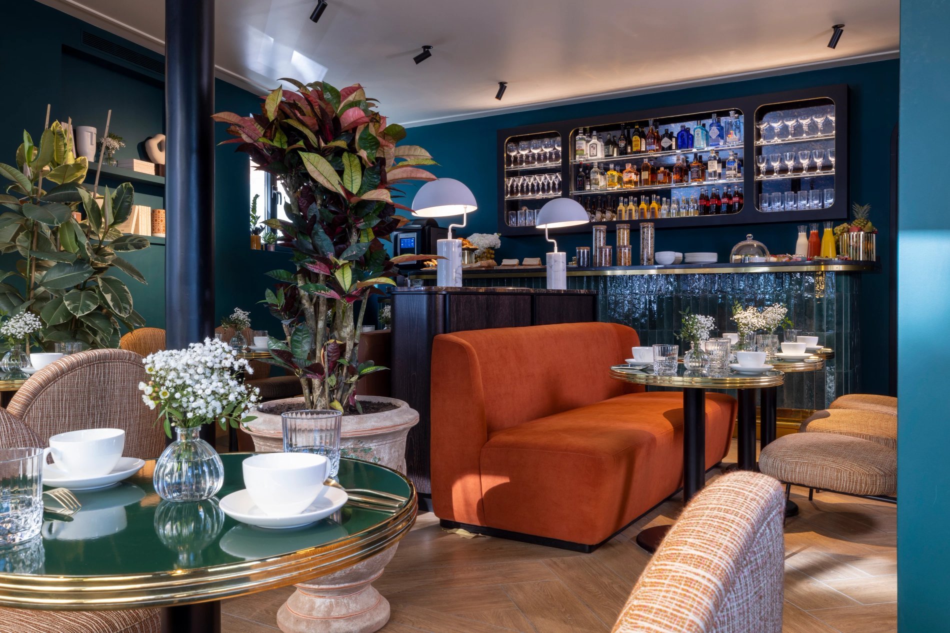 Hôtel Toujours Petit déjeuner salle du buffet