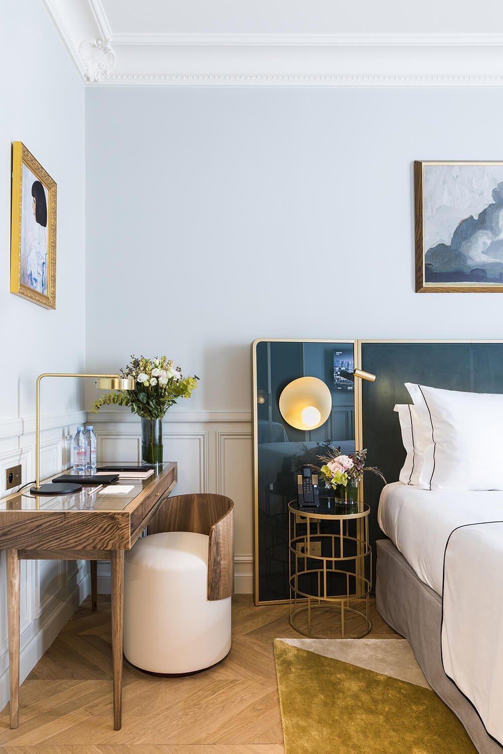Grand Powers | Room