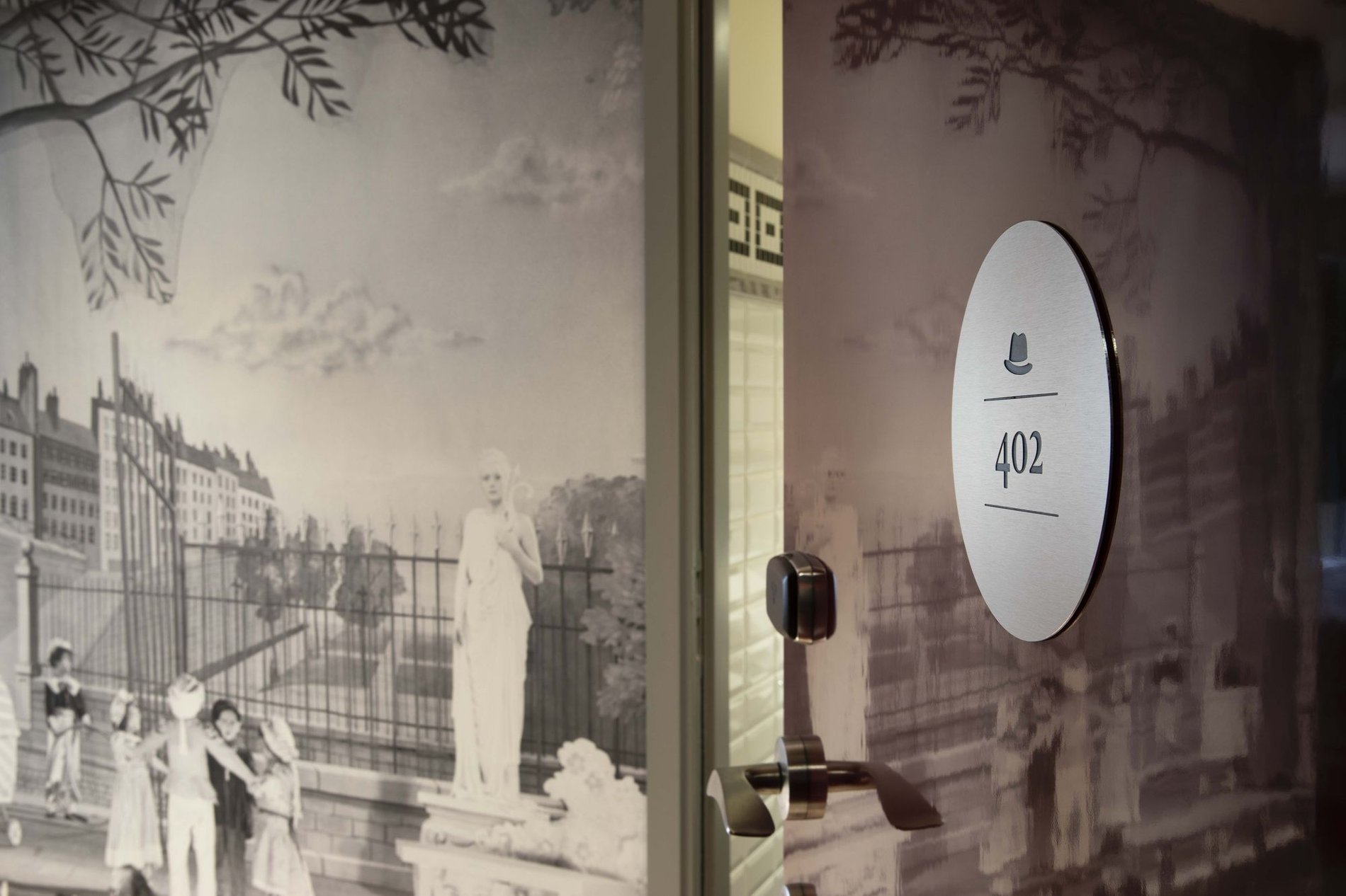 Hotel Monsieur Chambres Communicantes