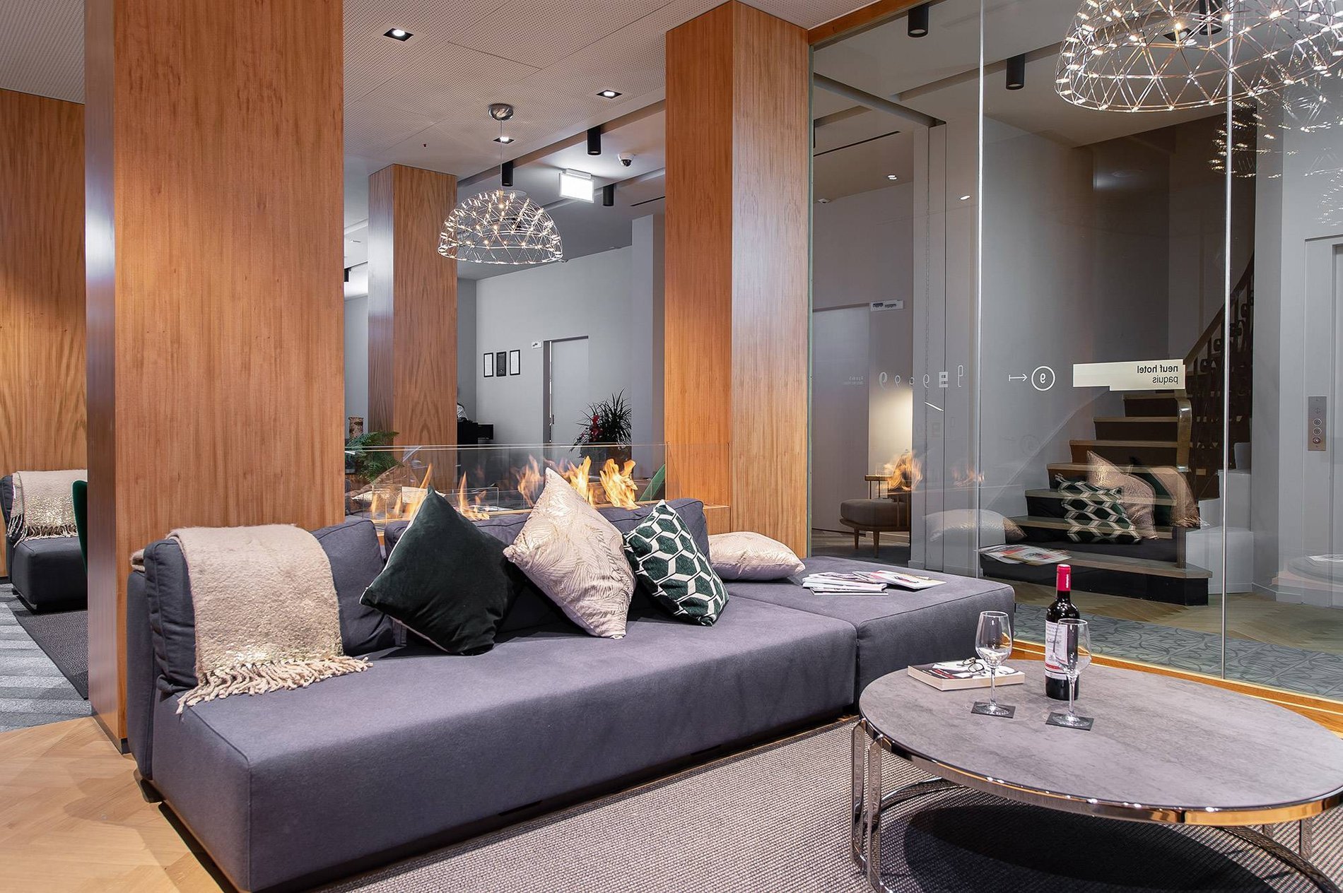 61f9ac7b-988c-4d09-8029-50c065edea68