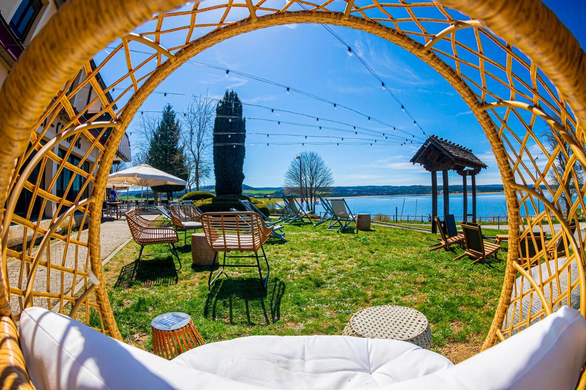 Hotel mit Schwimmbad Lac de Naussac, Lozère (48)
