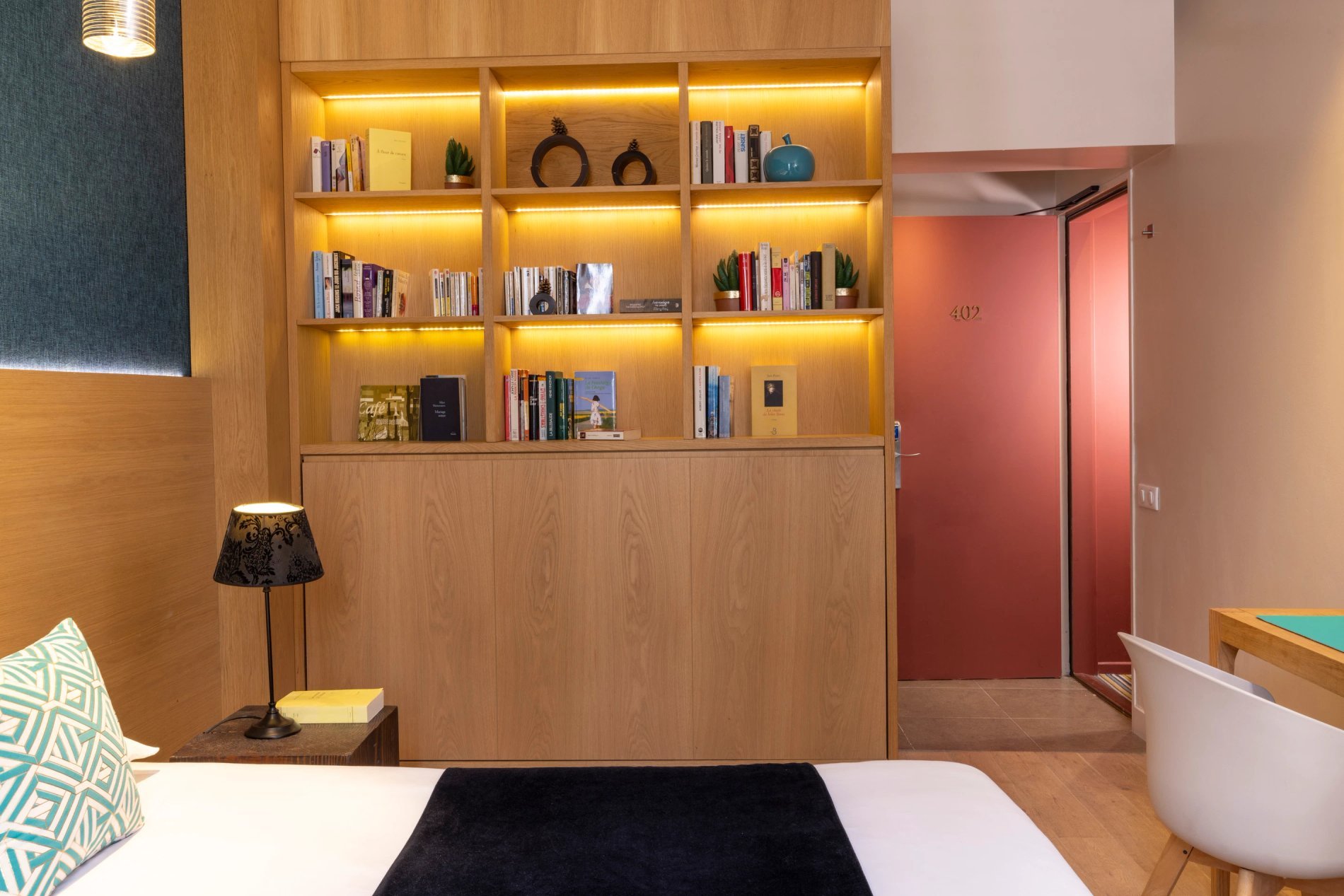 63d78136-1eba-4557-87ef-00d232544fd1