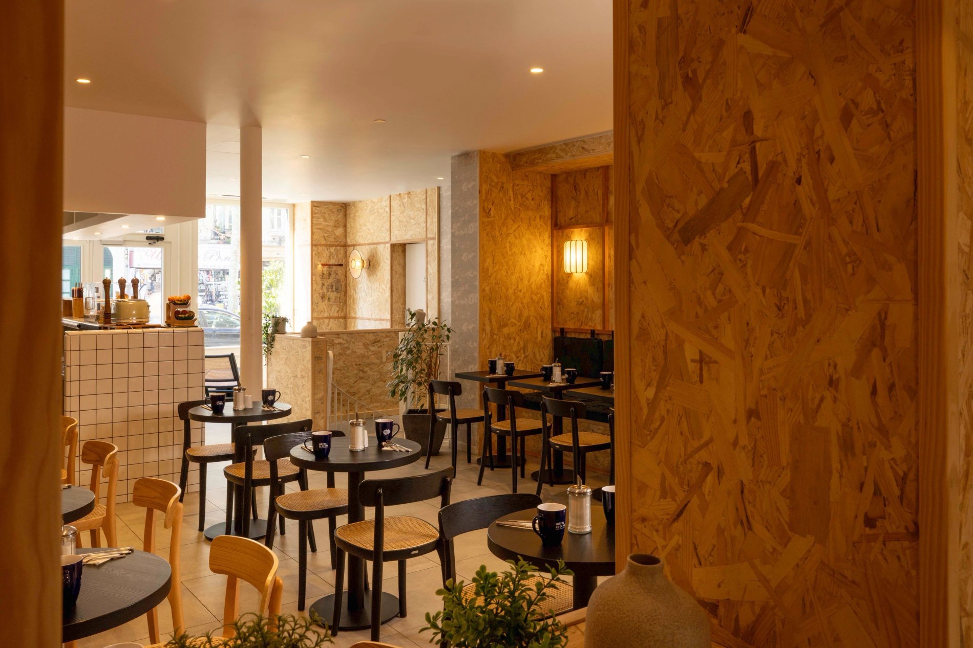 647898f1-d0f9-45f9-89f8-a6a8507aacb7