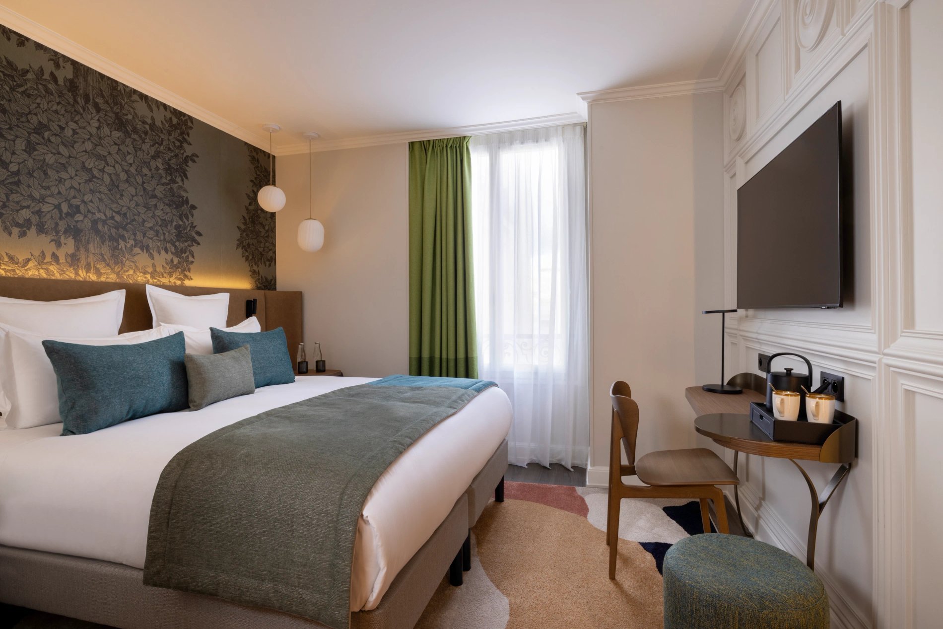 Hotel L'Ormaie Superior Room Desk