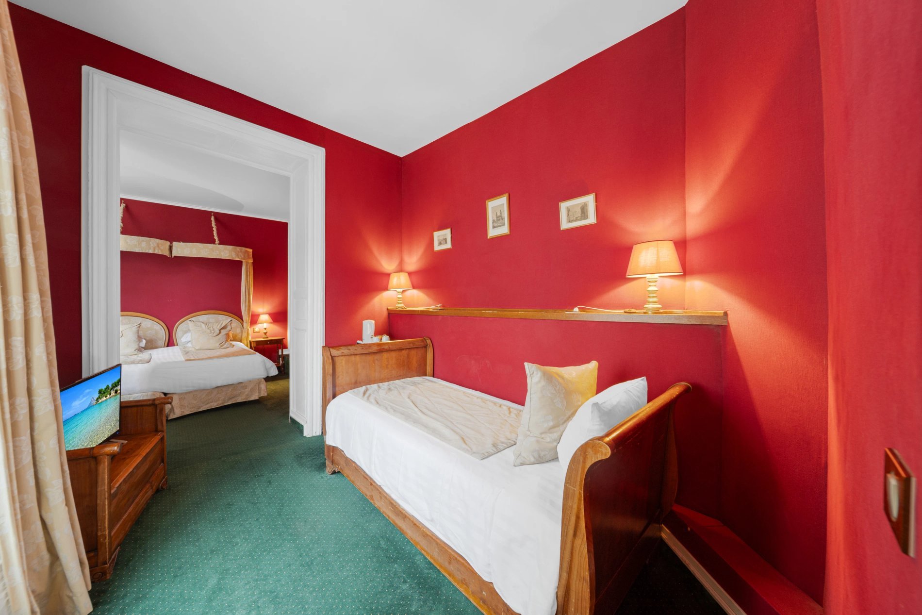 649b2774-7d21-4691-b7e7-496addf30d2b