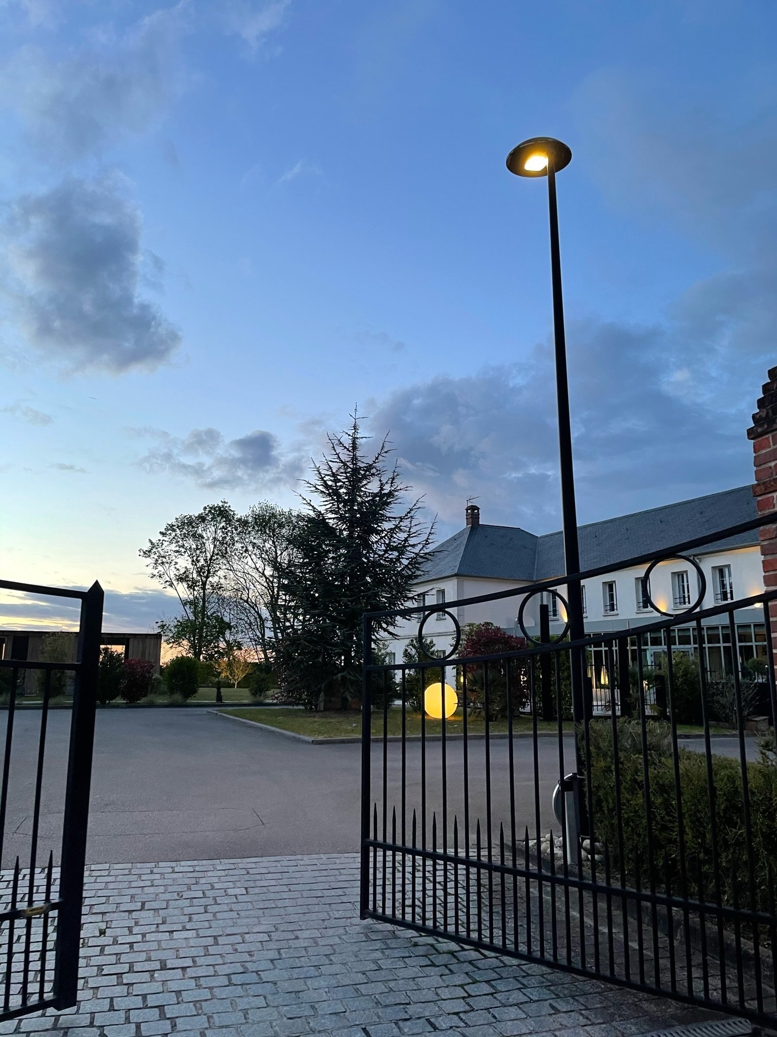 65e10b36-3672-4988-aff5-a0384dd8b0d1