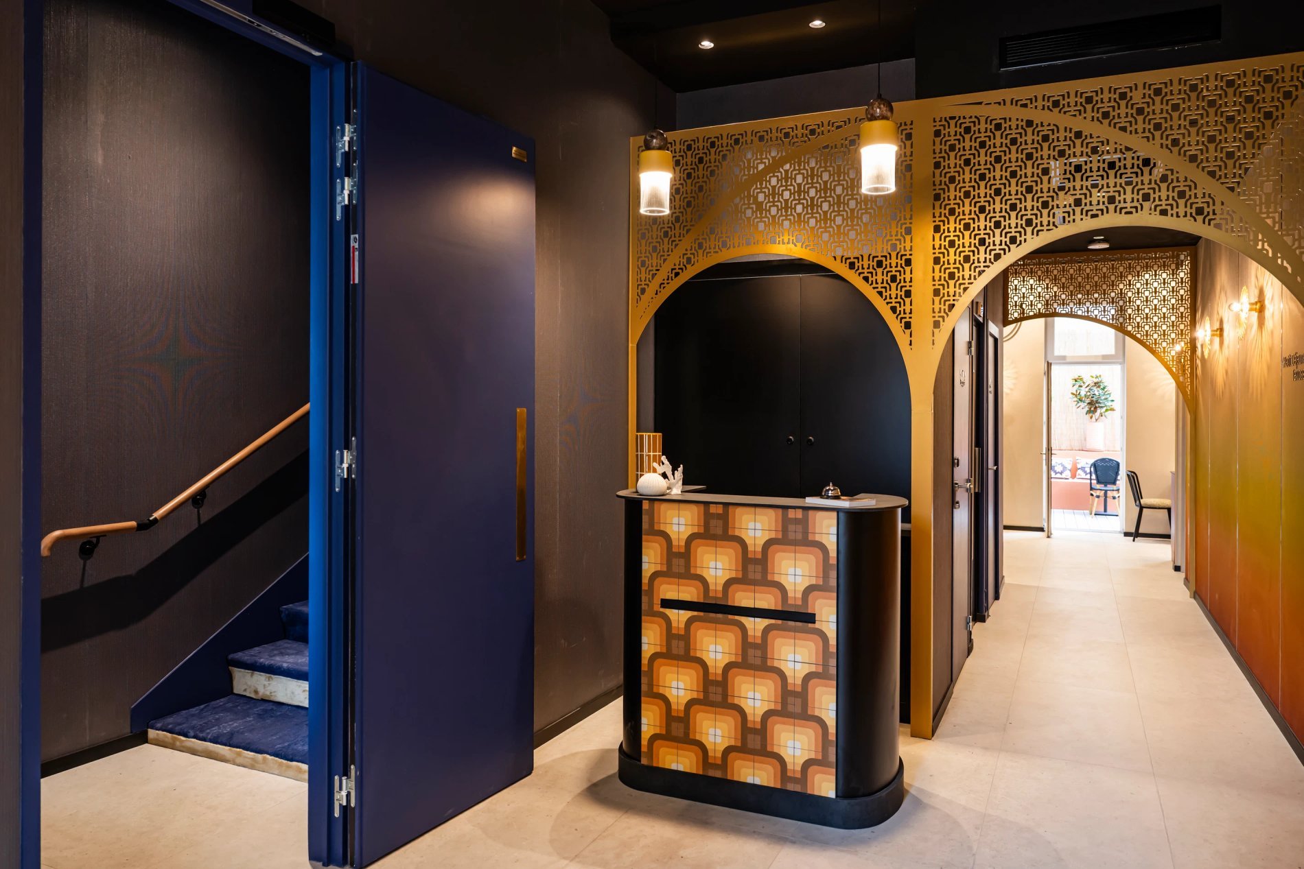 660c825f-bf37-464d-8477-ba4db5435048