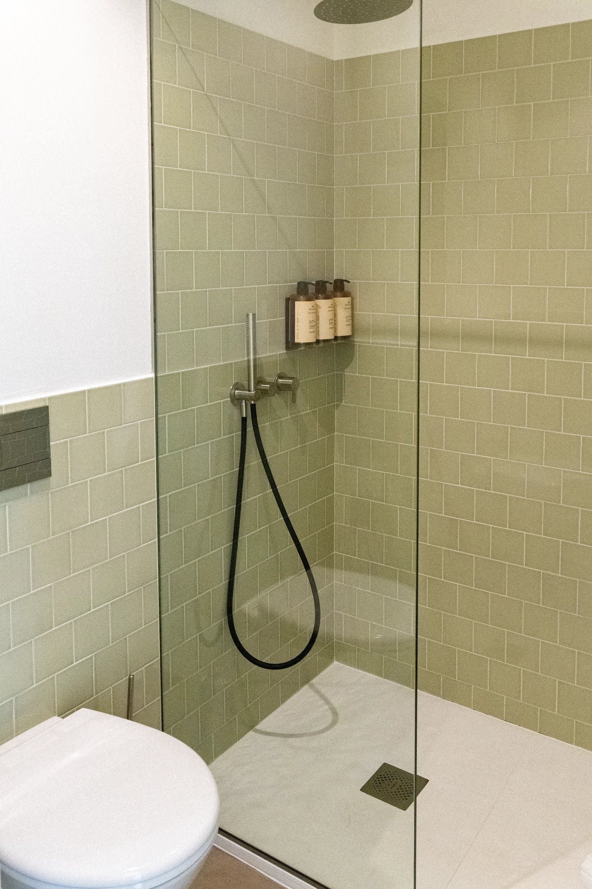 6690f559-ef5c-479a-8f48-1bba631a4608