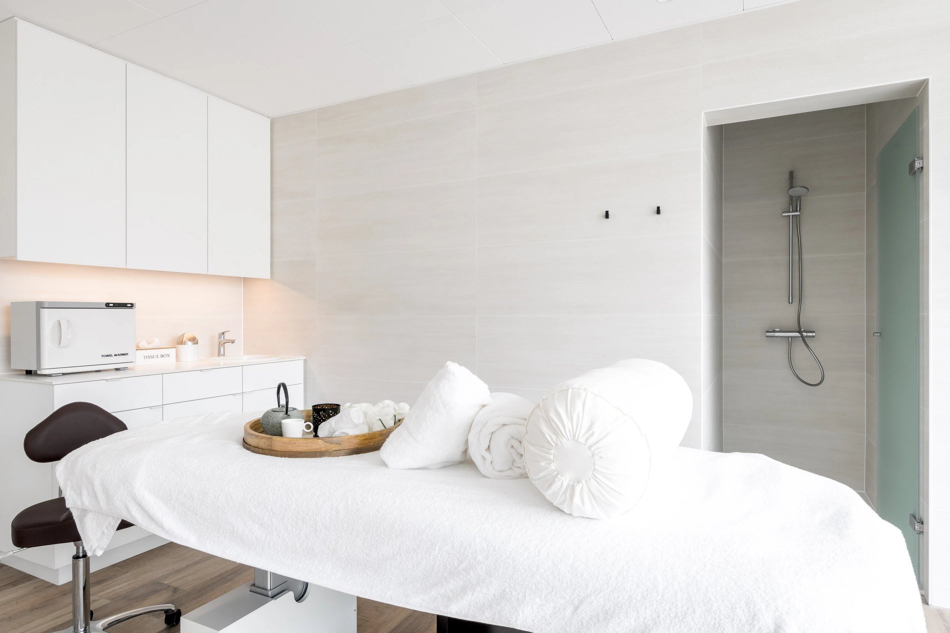 A wellness moment with a solo massage at the spa of Martin's Rentmeesterij hotel in Bilzen.