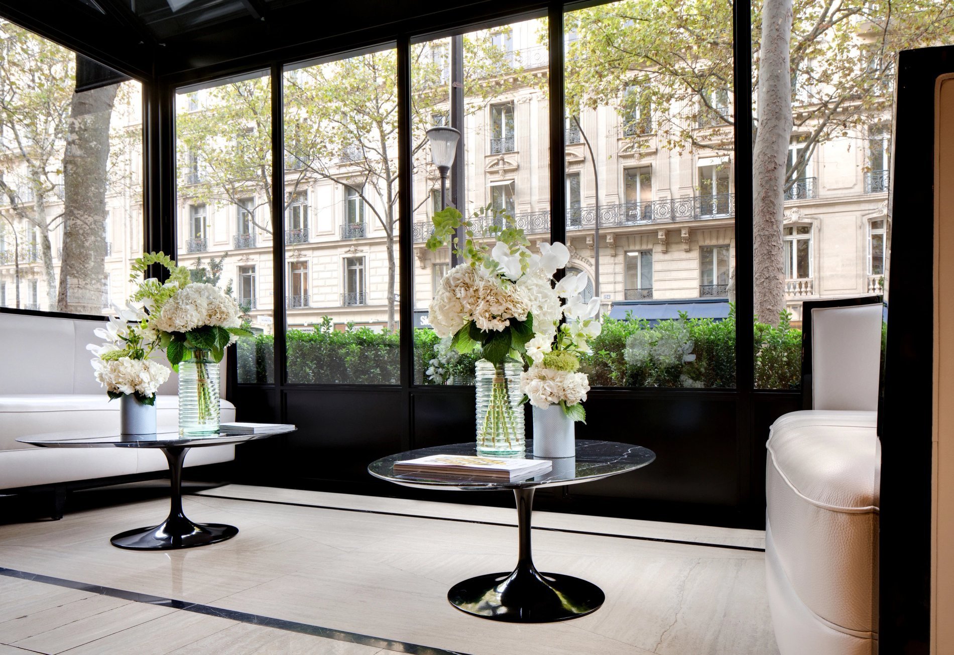 Hôtel Bowmann | Lounge at the hotel reception