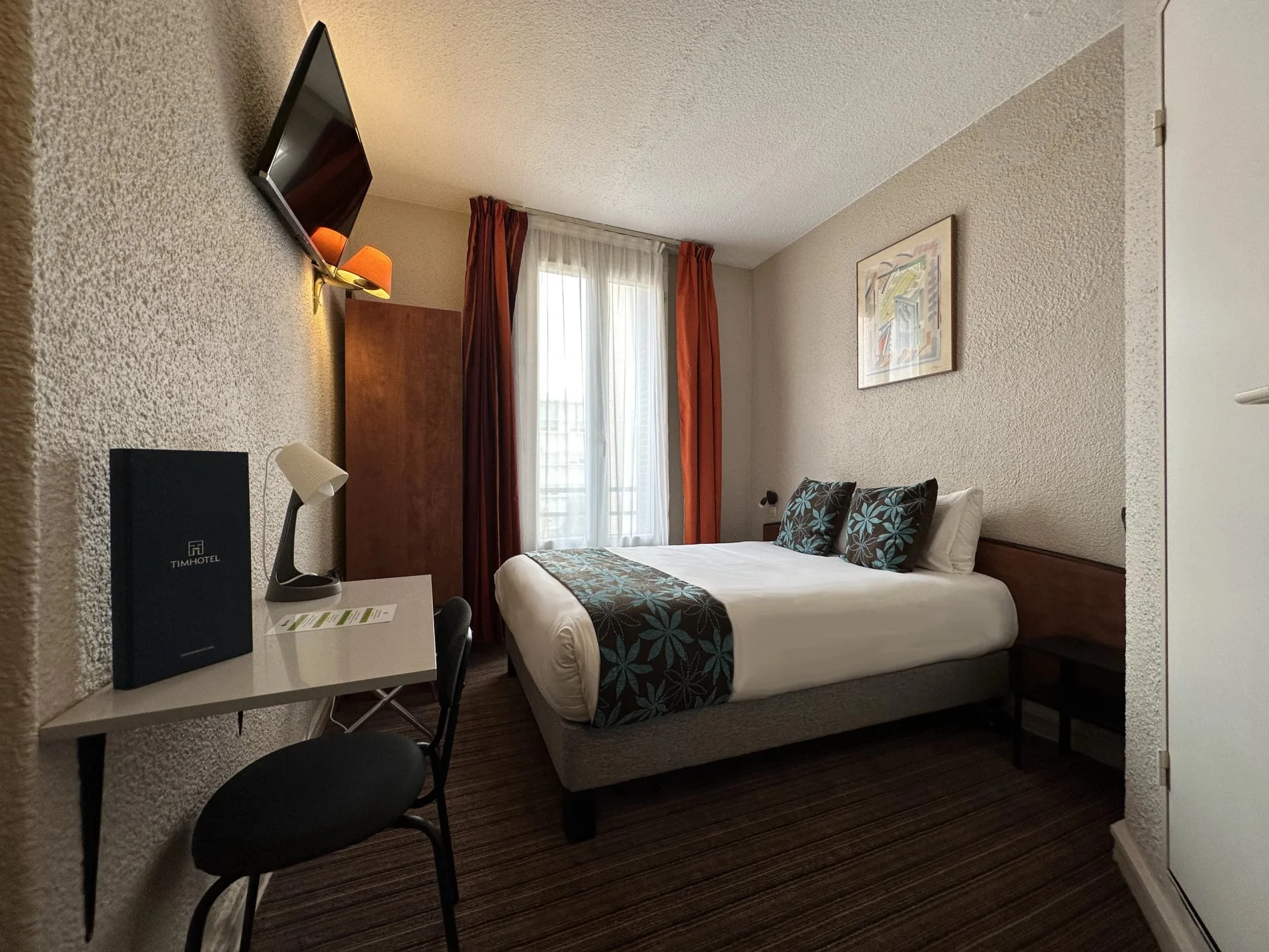 Chambre Confort Double au Timhotel Boulogne-Rives-de-Seine