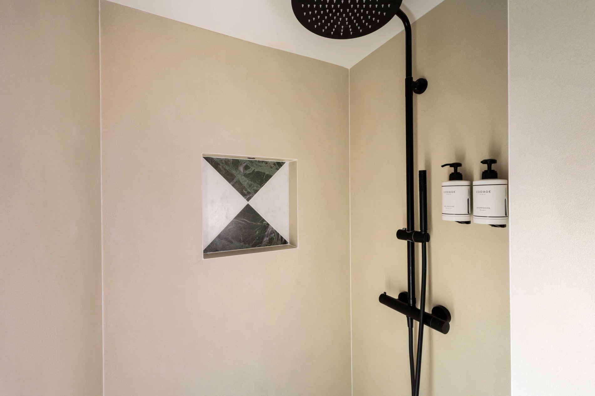 6a136671-0fed-4e84-a808-e33a8997bcd9