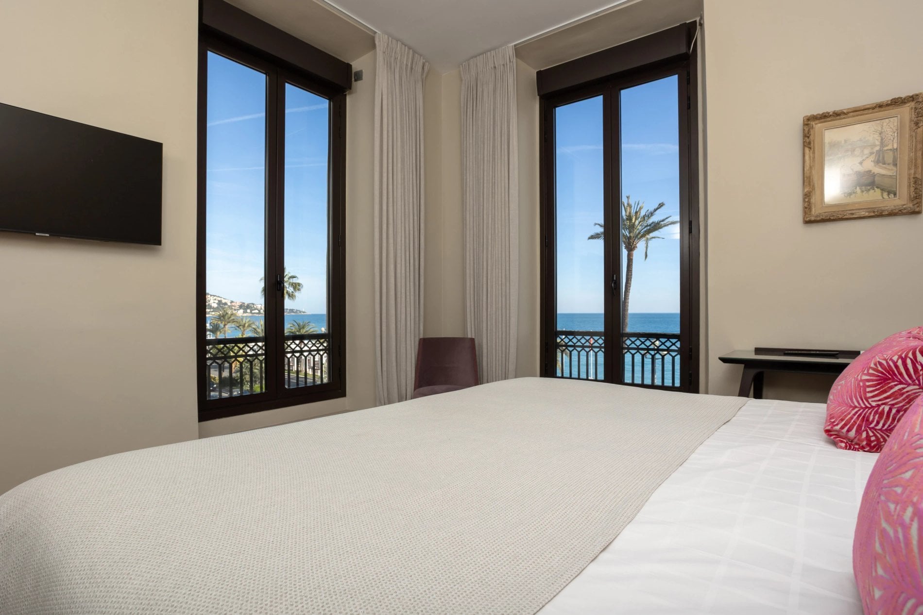 6a1c468d-66b8-40b9-b40e-23ae951a24b7