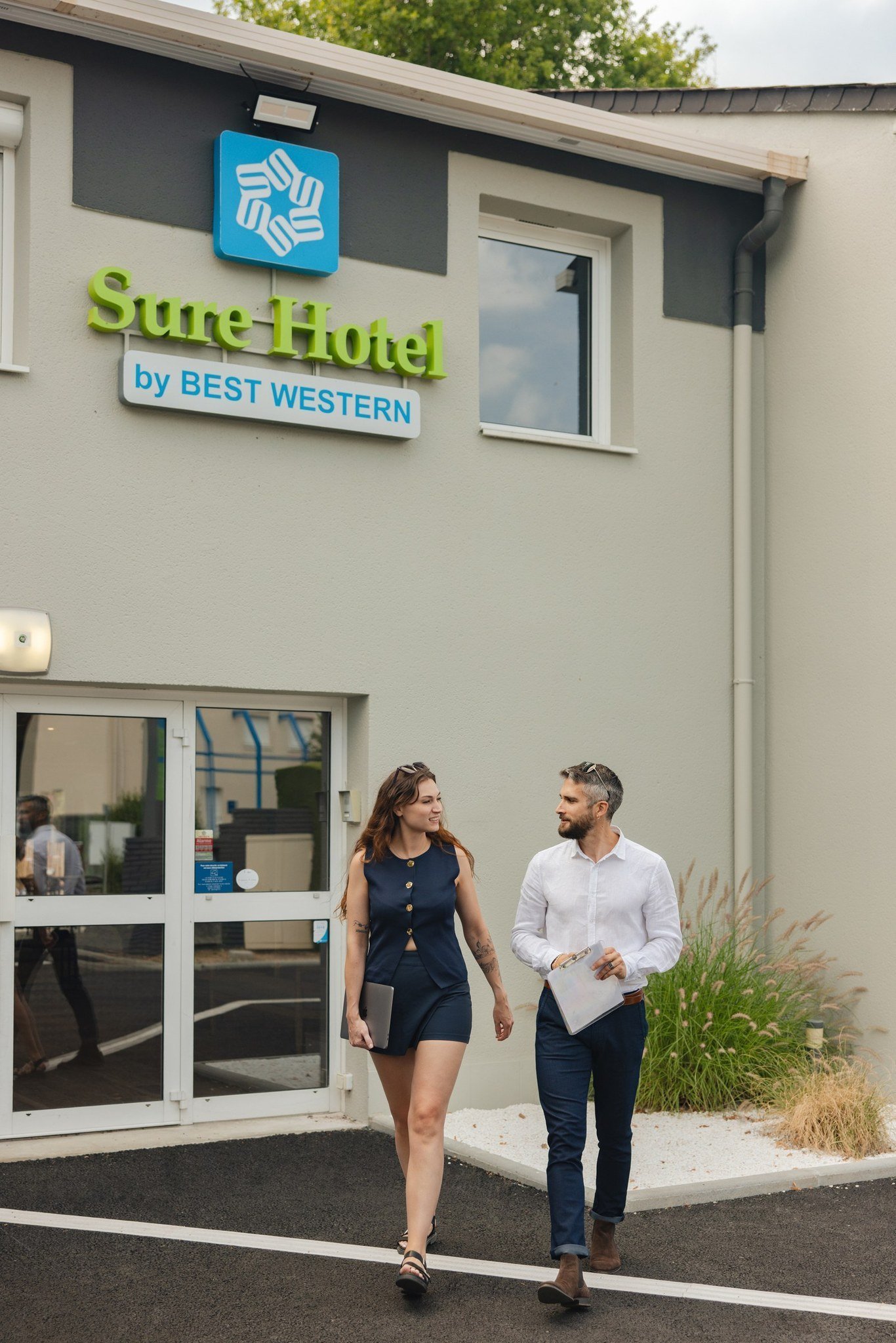 6a44e976-171f-4c8b-9421-54e08eb98011