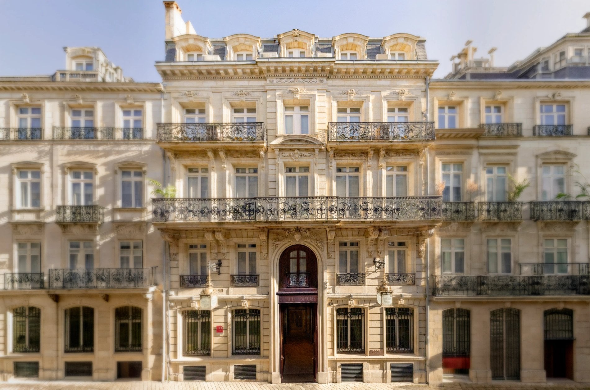 6a6075e8-7fc4-42e6-abad-753dc2920816