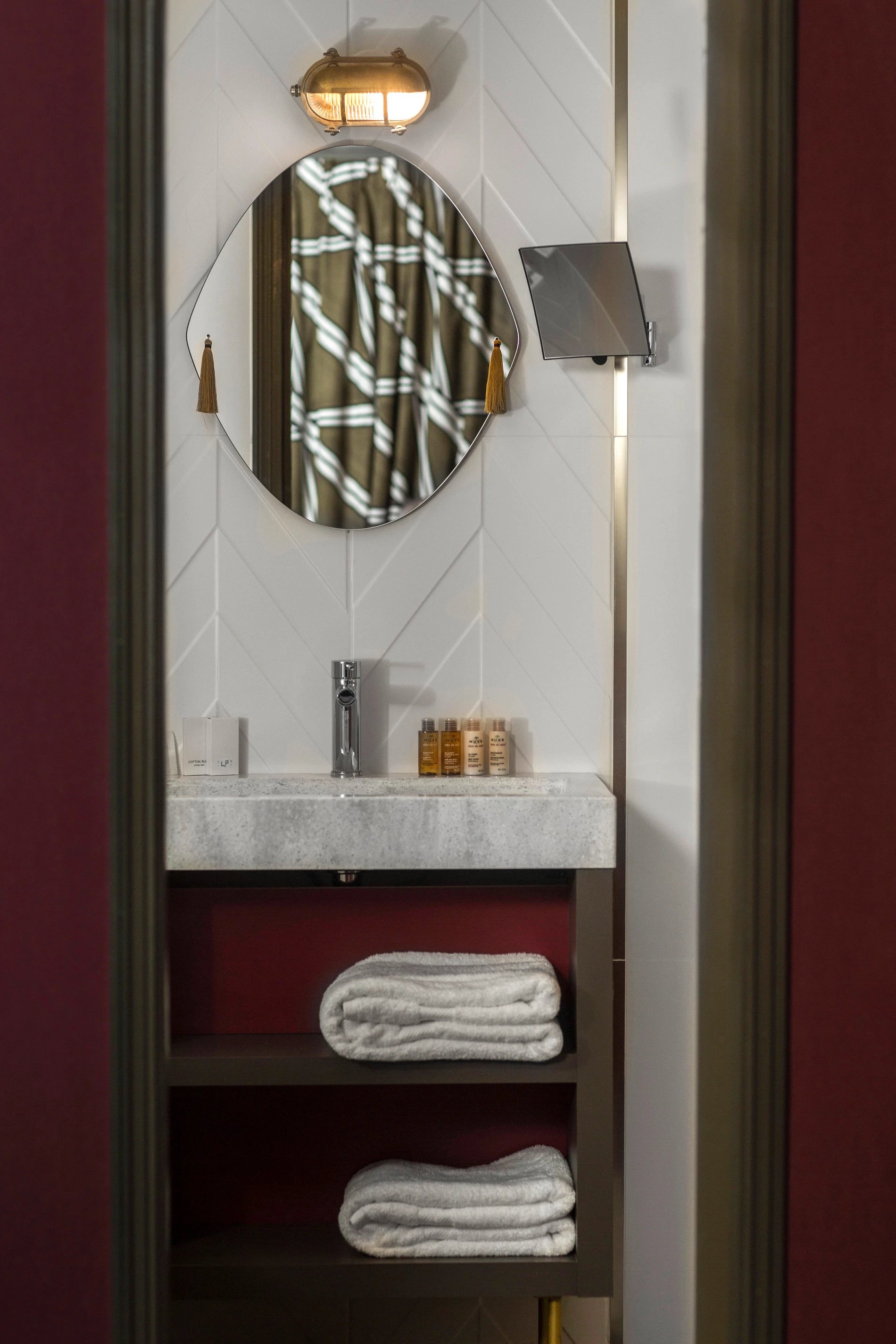 Hotel Louvre Piémont Room Bathroom