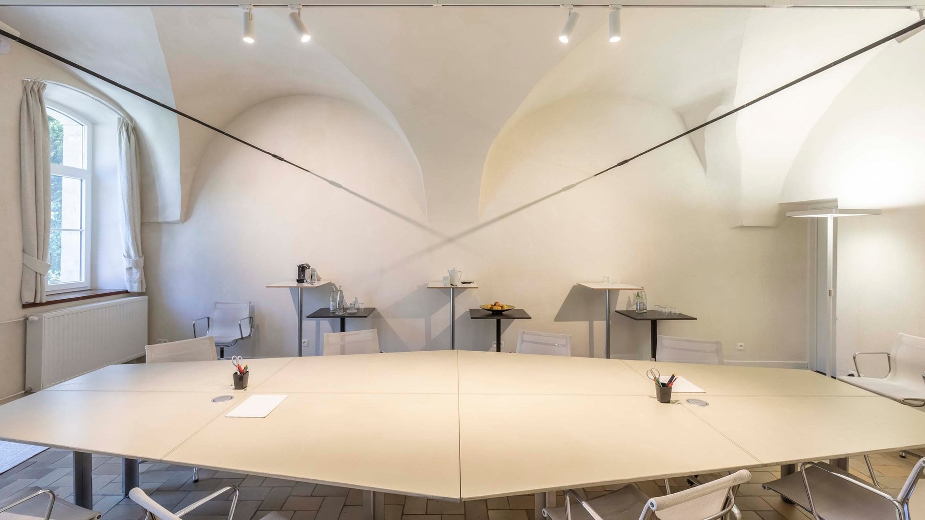 6b5ea866-7e7e-411c-a570-7bf02e708cea