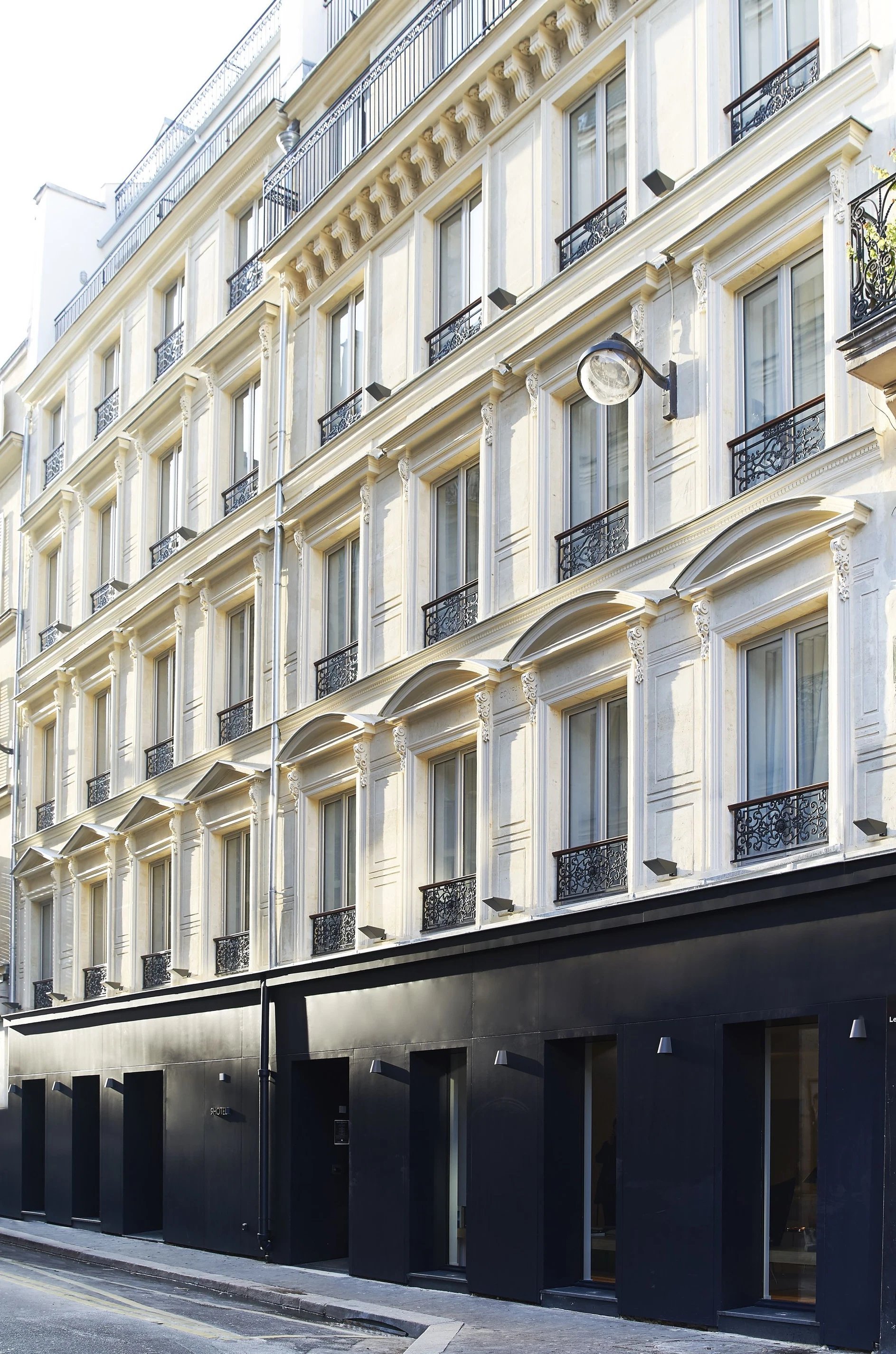 9hotel republique