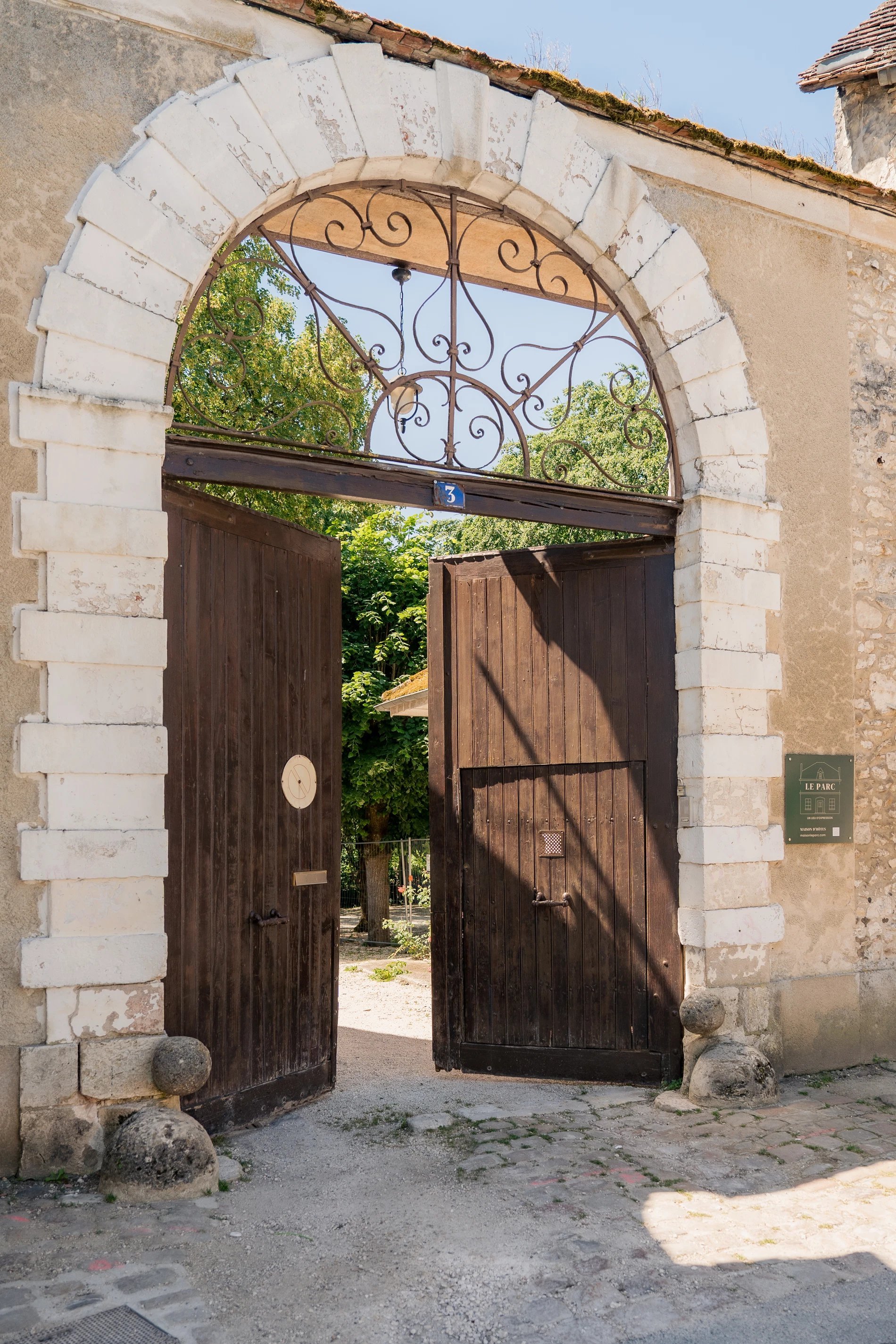 the front door of Le Parc guesthouse in the heart of the medieval town of Provins