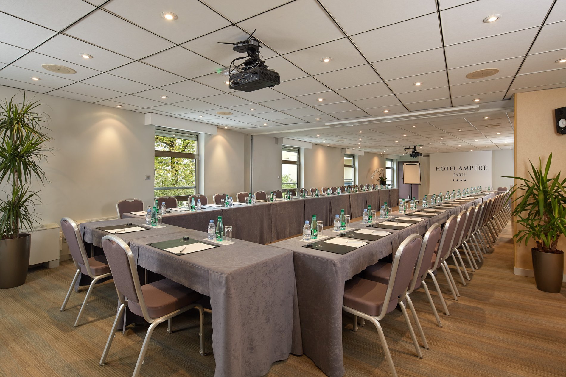 6bdd5df7-5239-43c5-8e26-d998224f8c1a